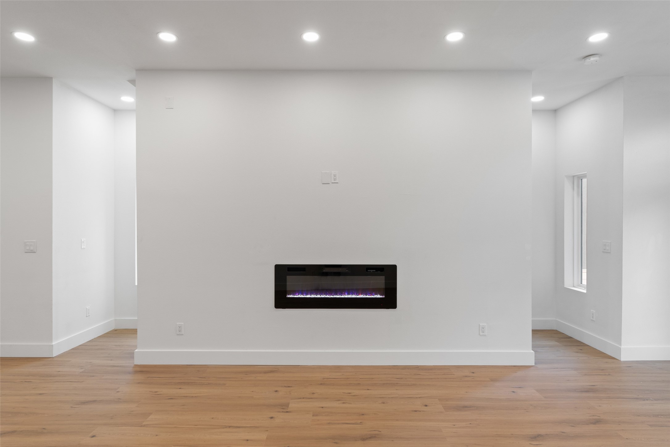 2511 Crossman Avenue