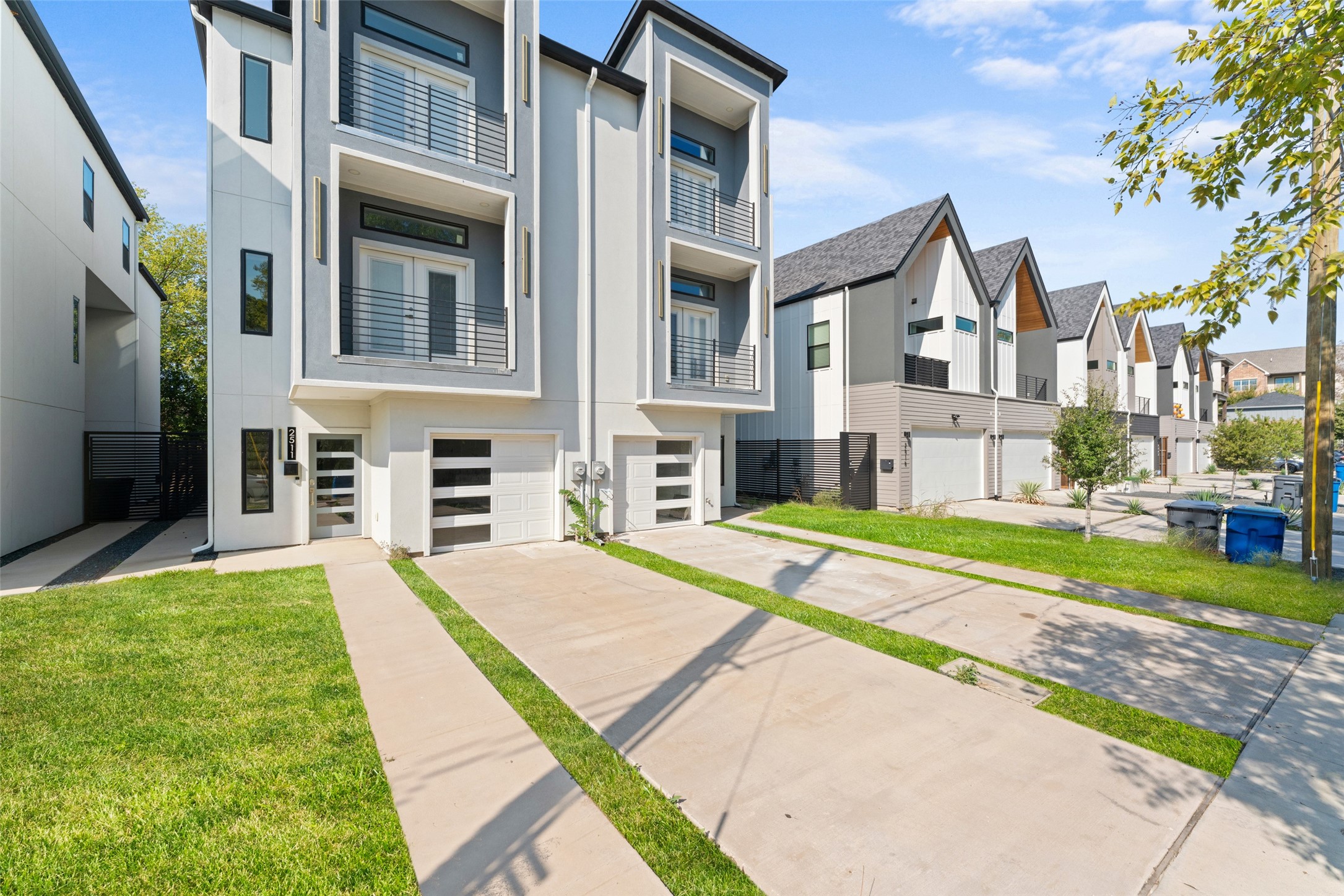 2511 Crossman Avenue