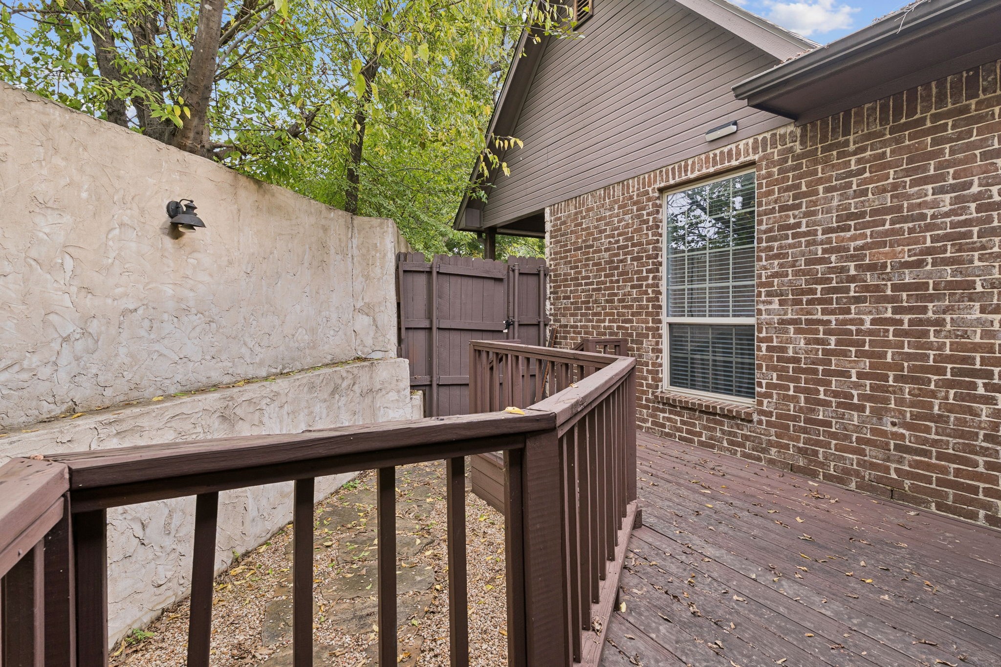 5200 Longview Street