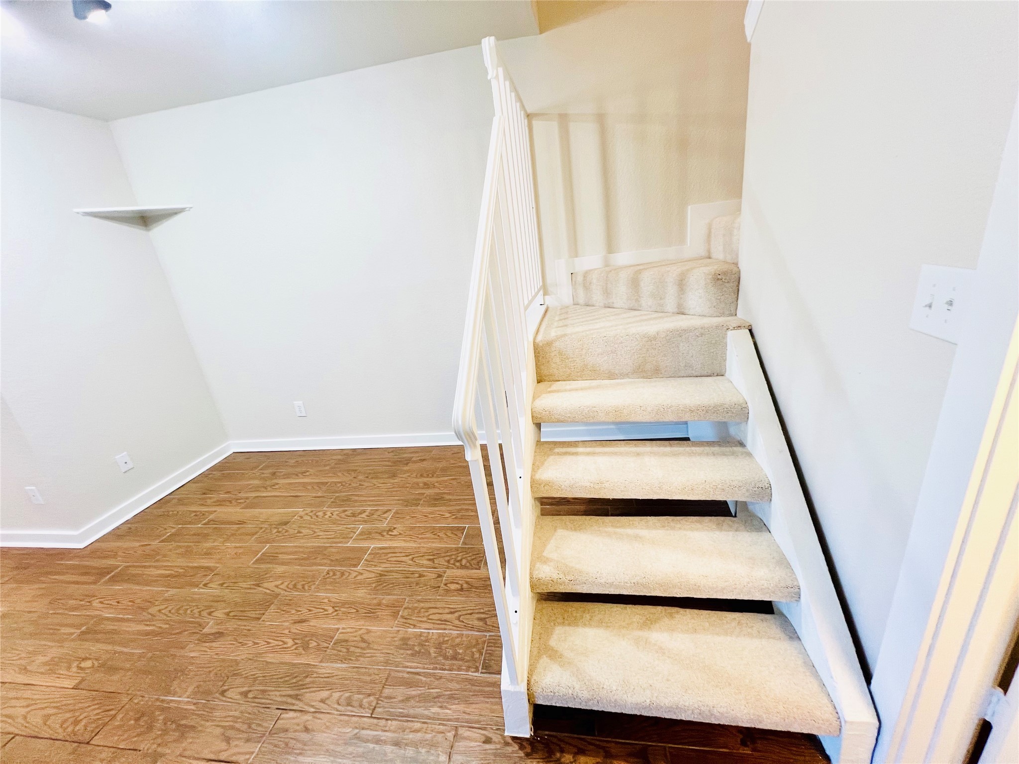 5757 E University Boulevard 27H