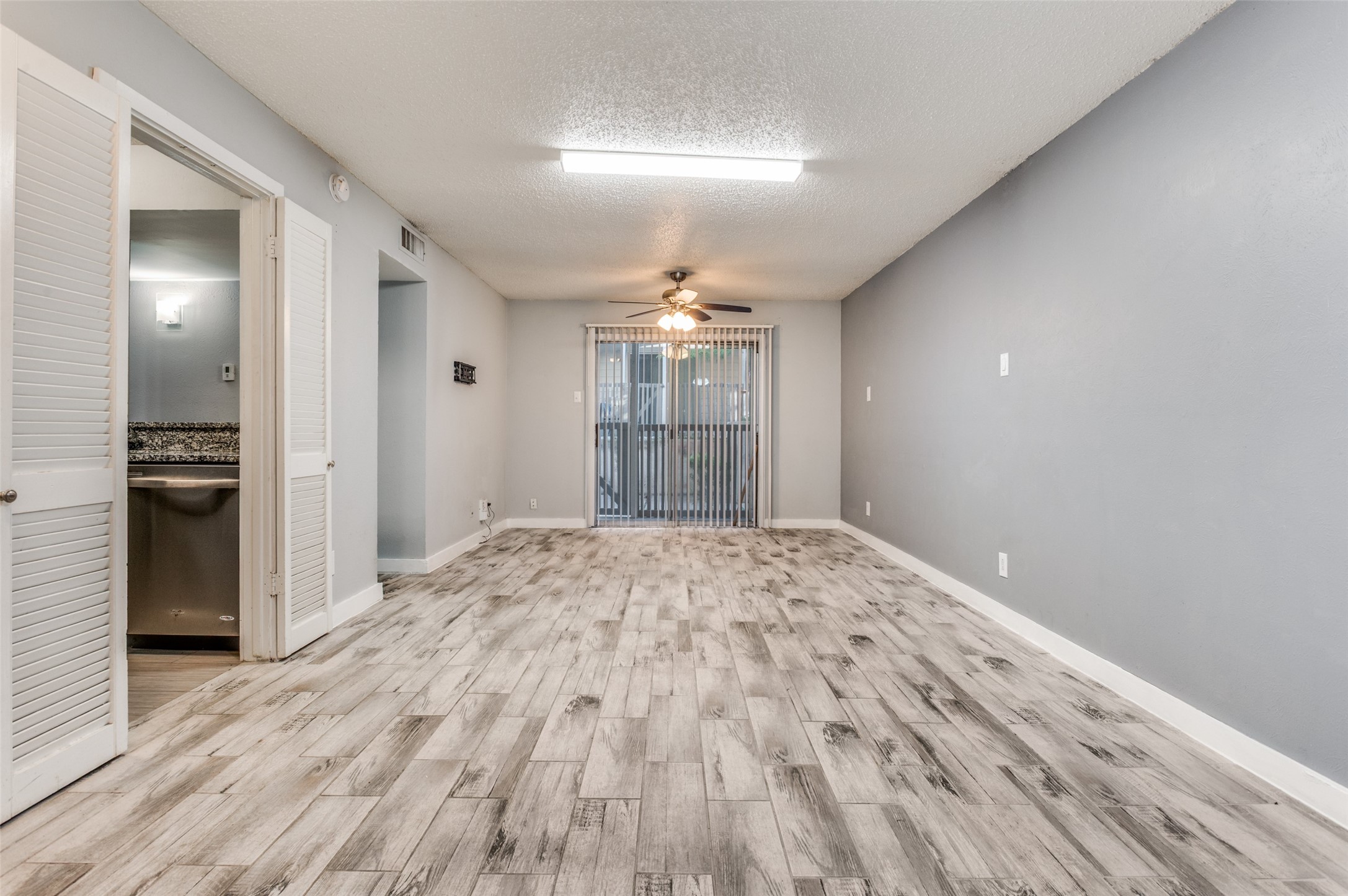 4859 Cedar Springs Road 144