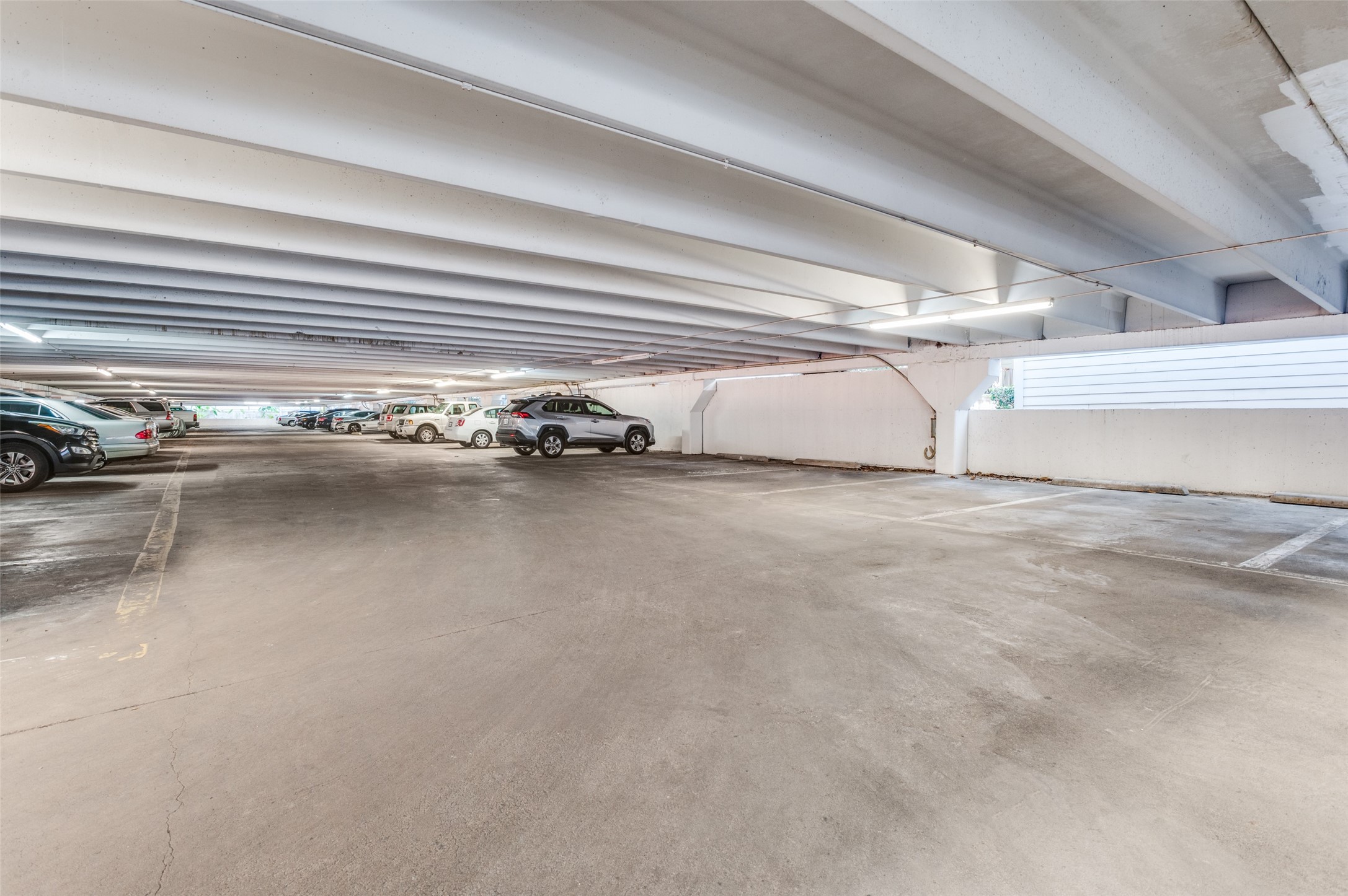 4859 Cedar Springs Road 144