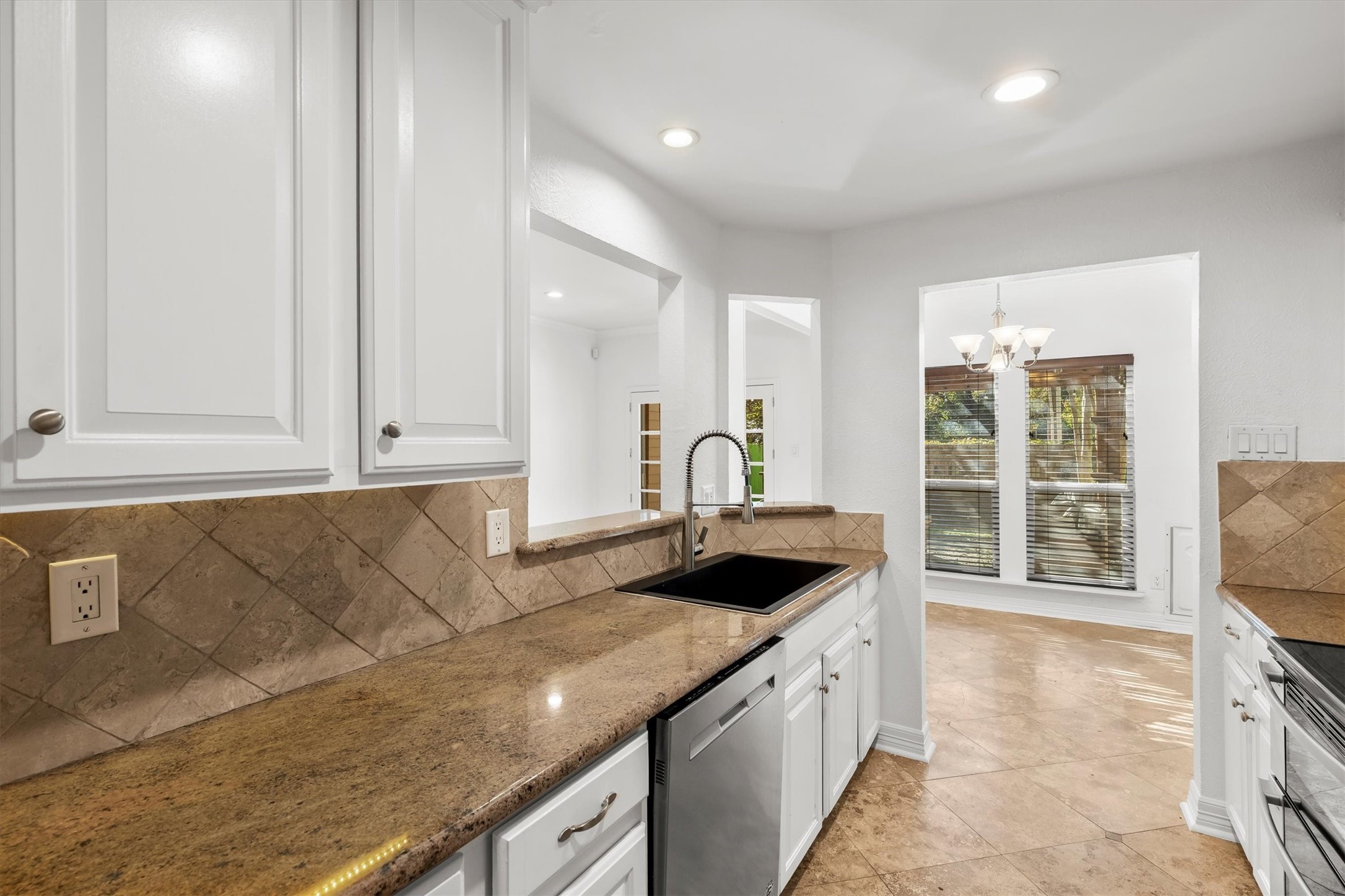 5565 Preston Oaks Road 136