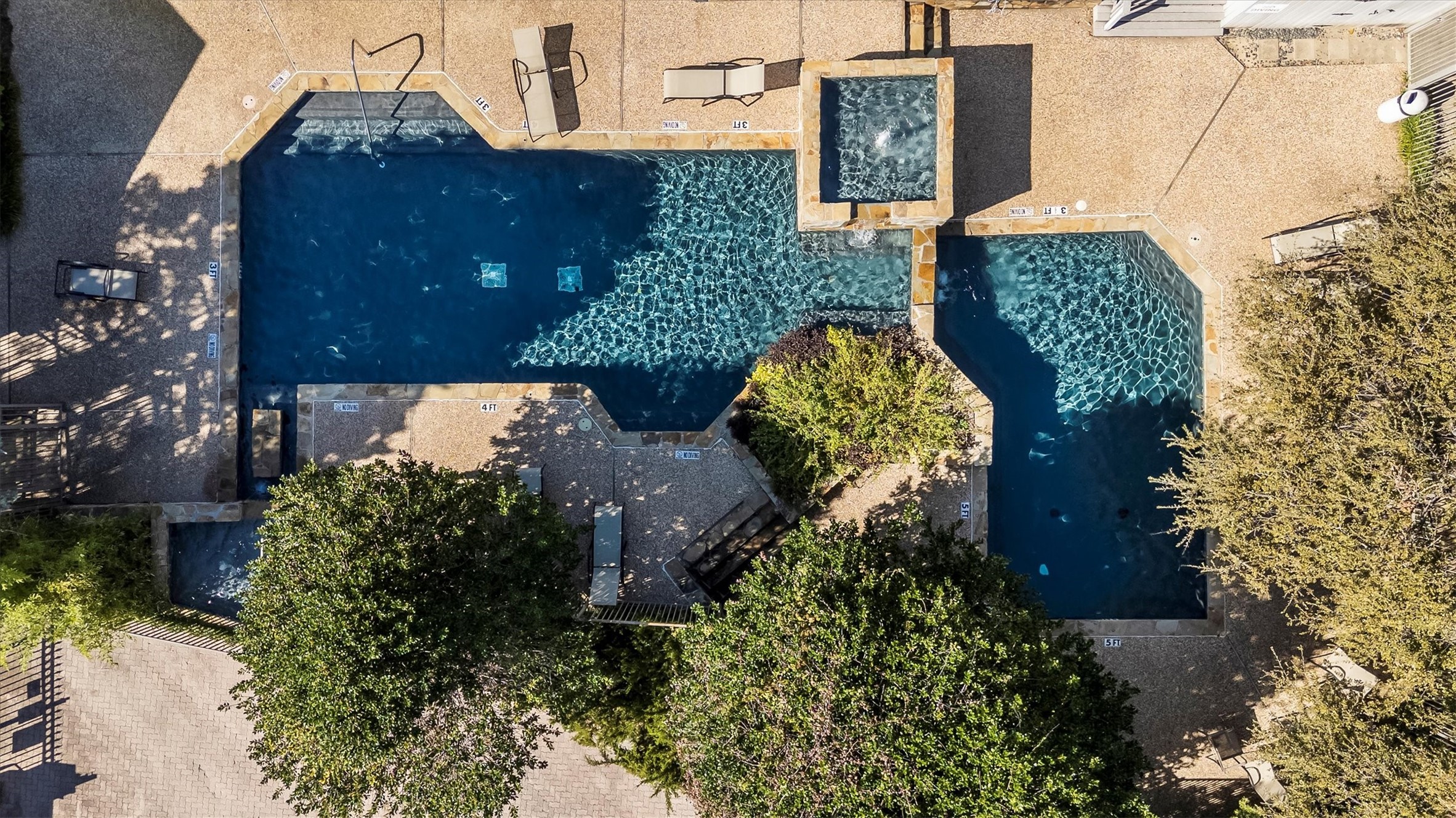 5565 Preston Oaks Road 136