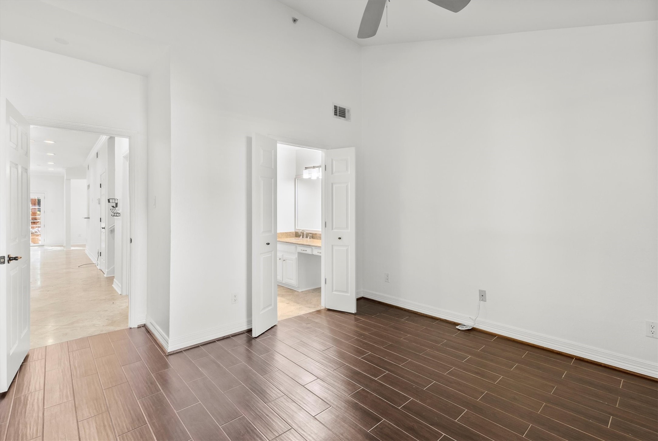 5565 Preston Oaks Road 136