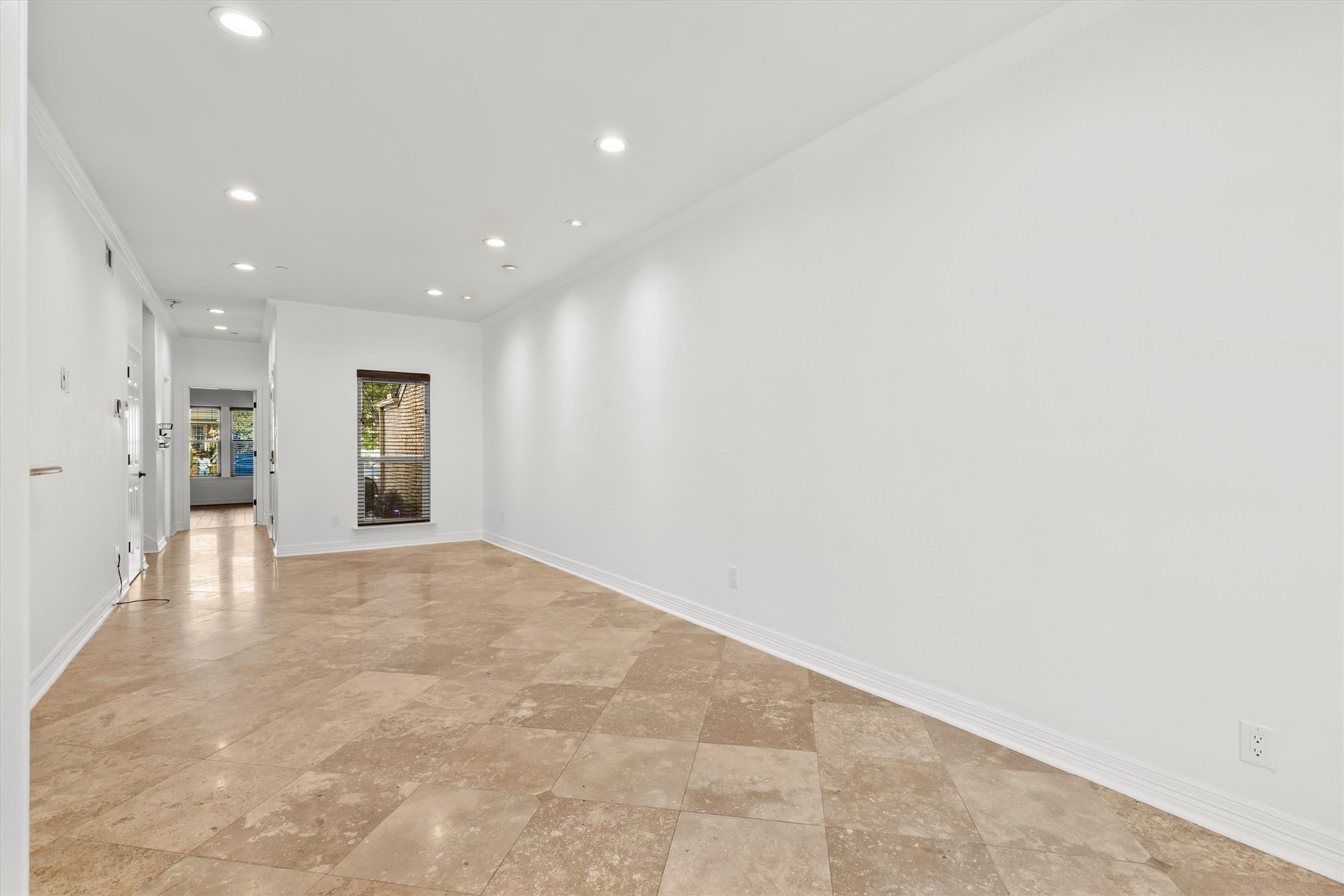 5565 Preston Oaks Road 136