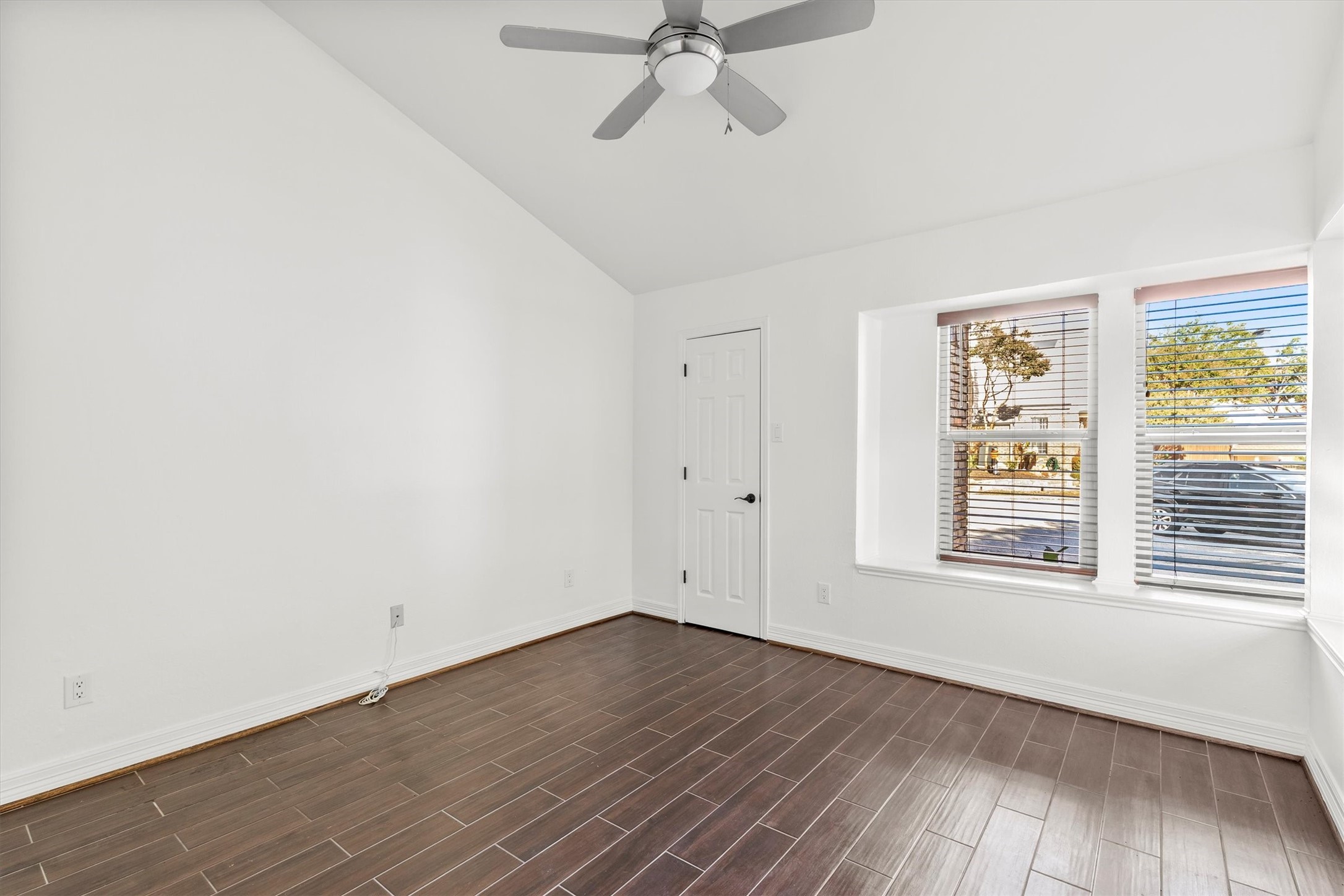 5565 Preston Oaks Road 136