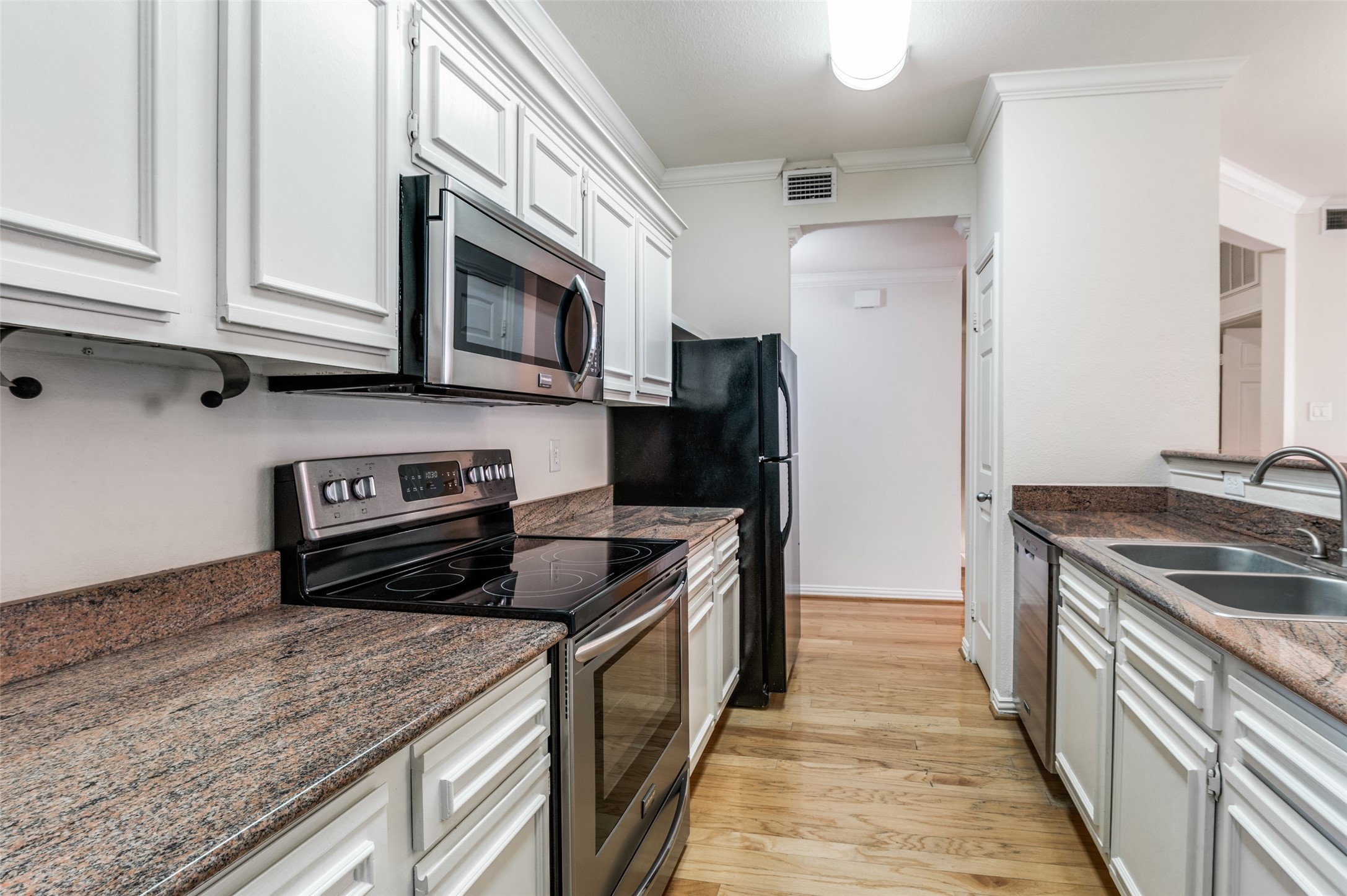 2524 Preston Road 204