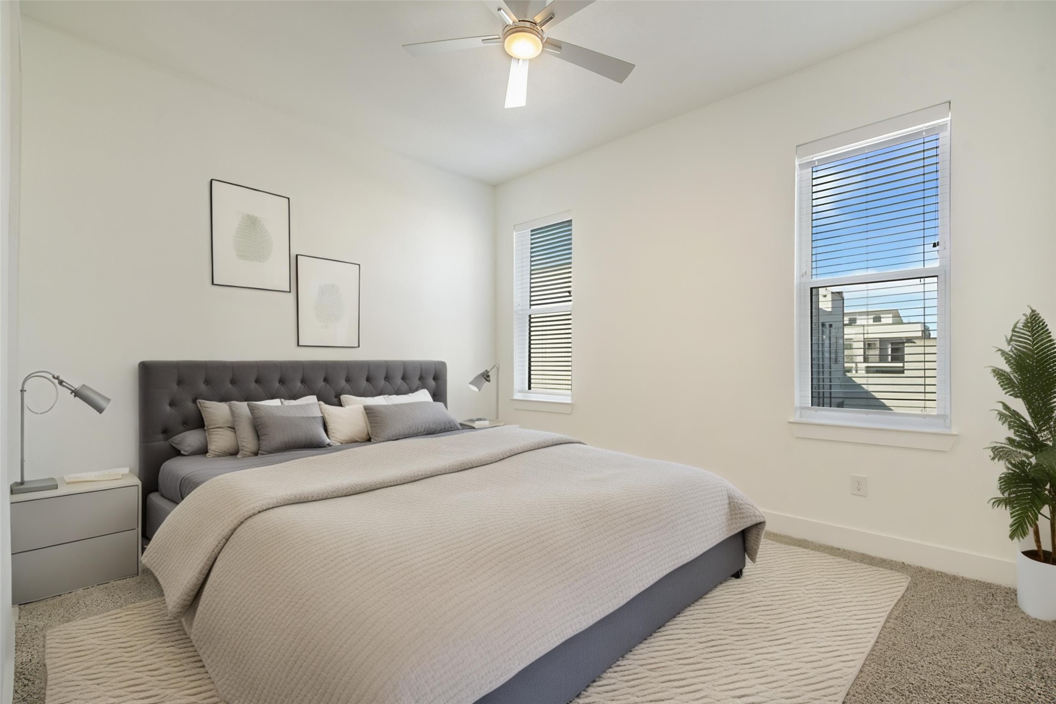 4205 Roseland Avenue 205