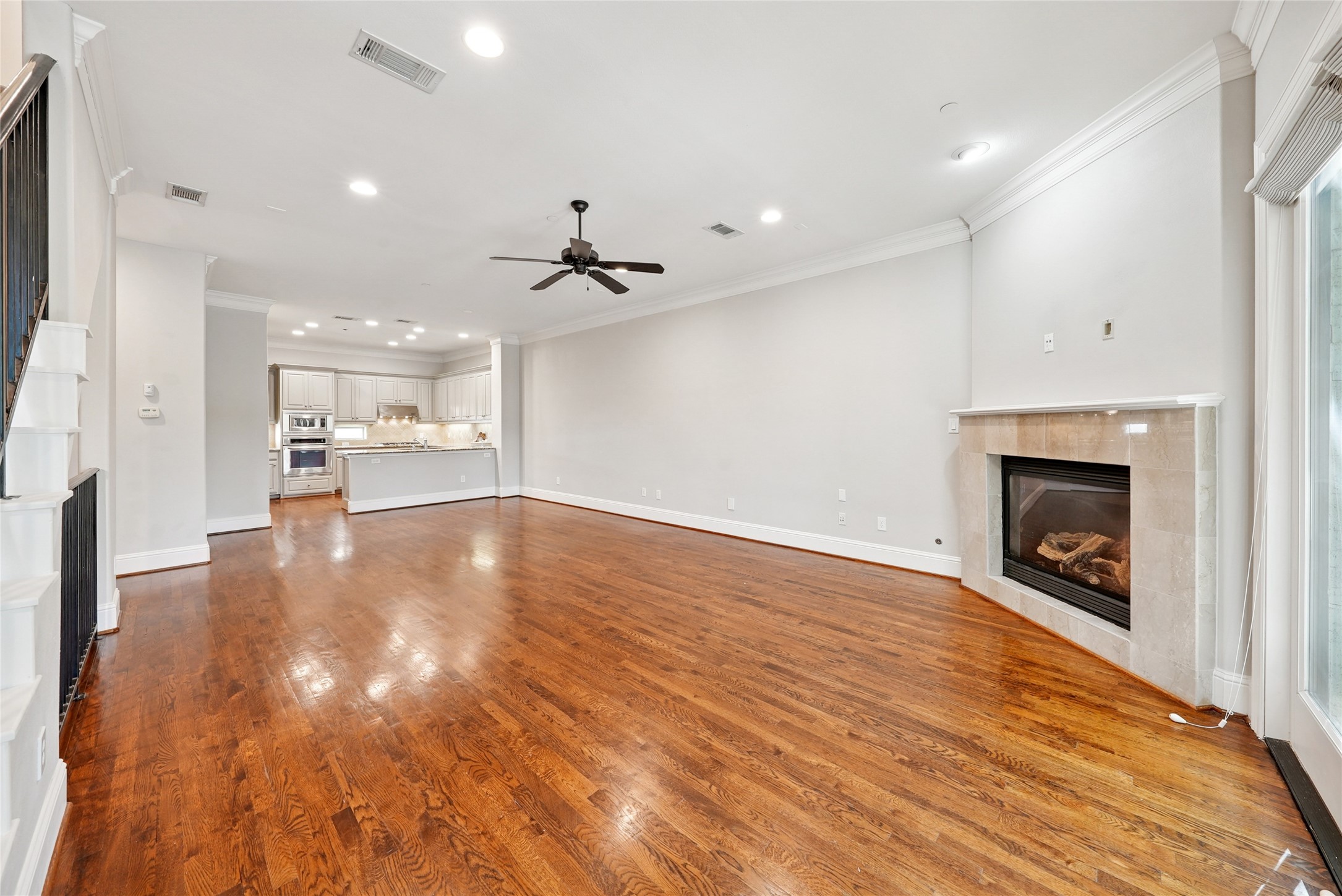 4502 Holland Avenue 205