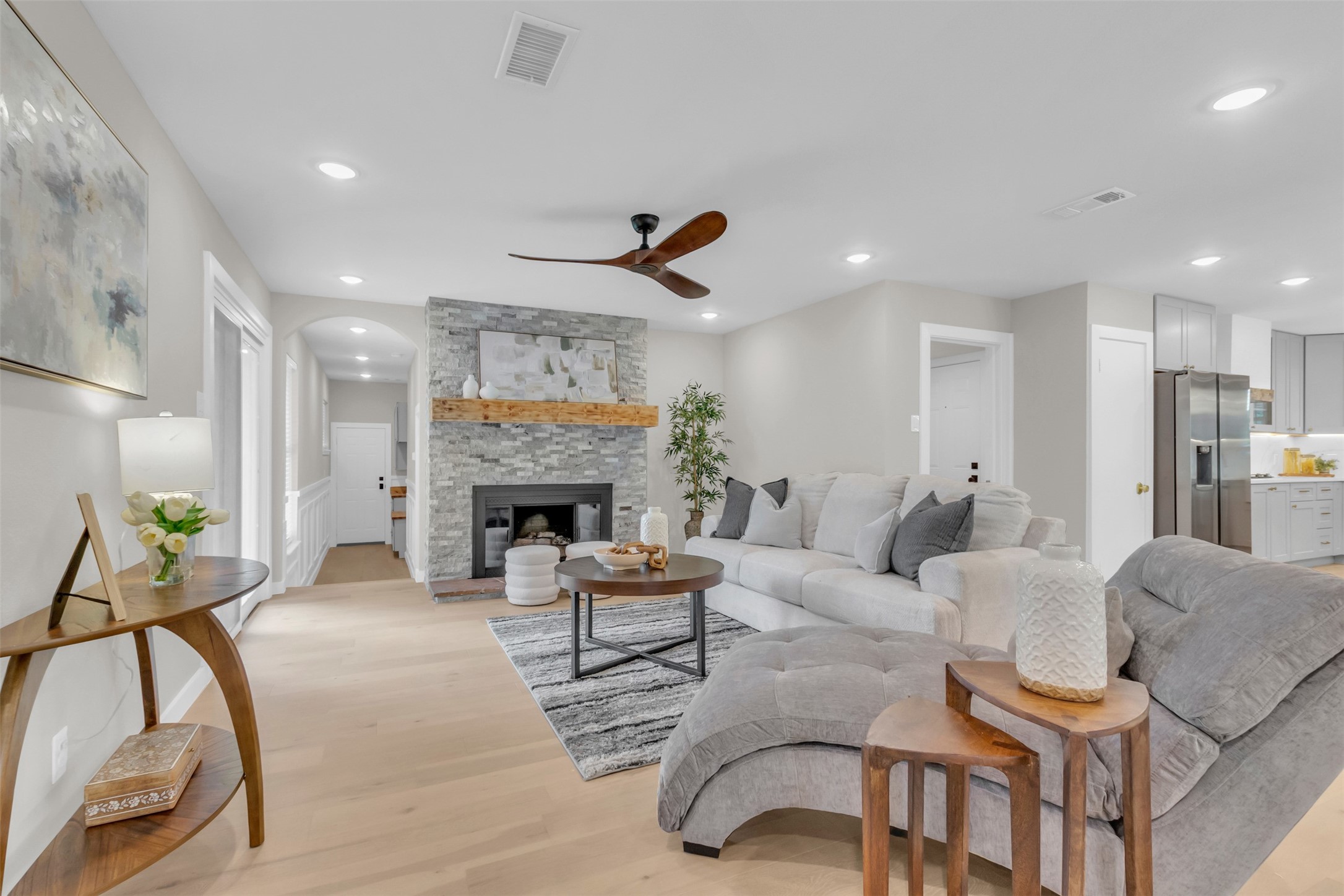 11107 Hillcrest Road