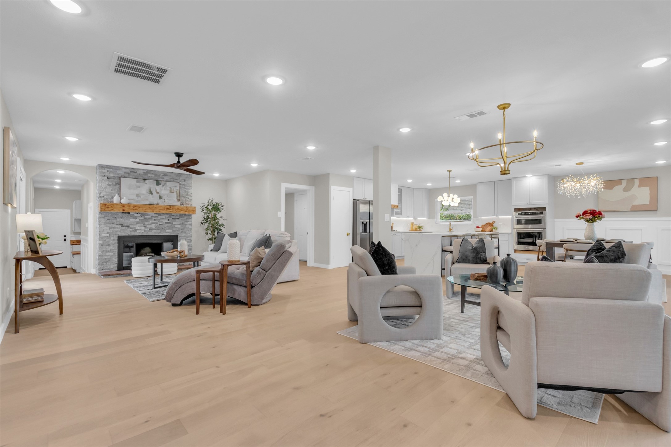 11107 Hillcrest Road