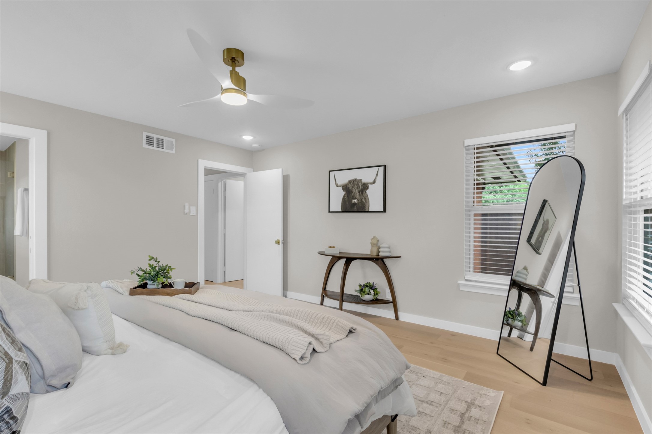 11107 Hillcrest Road