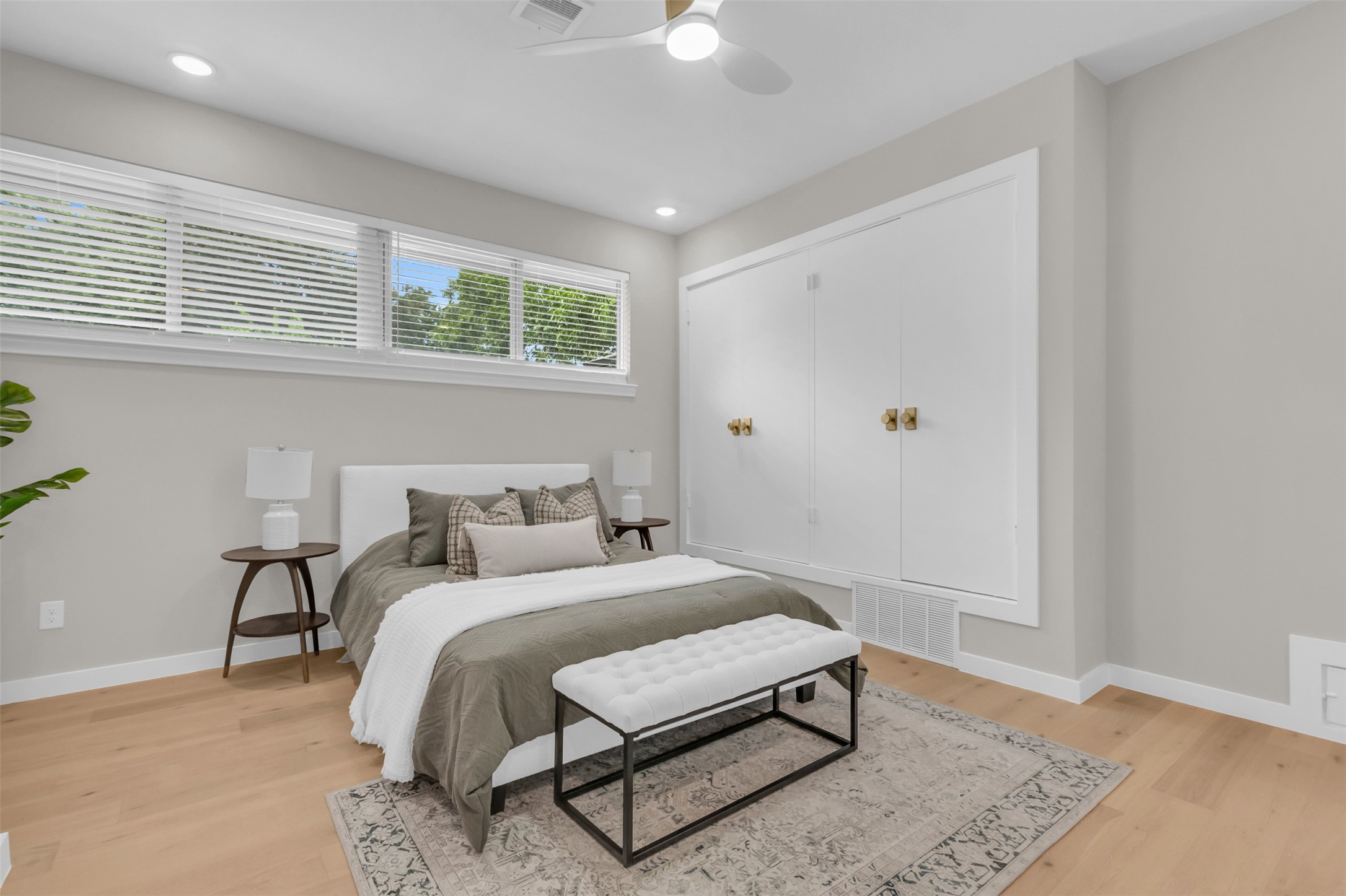 11107 Hillcrest Road