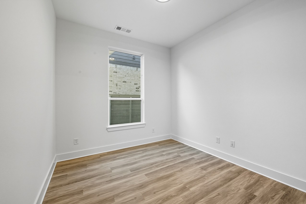 11760 Edgewood Drive