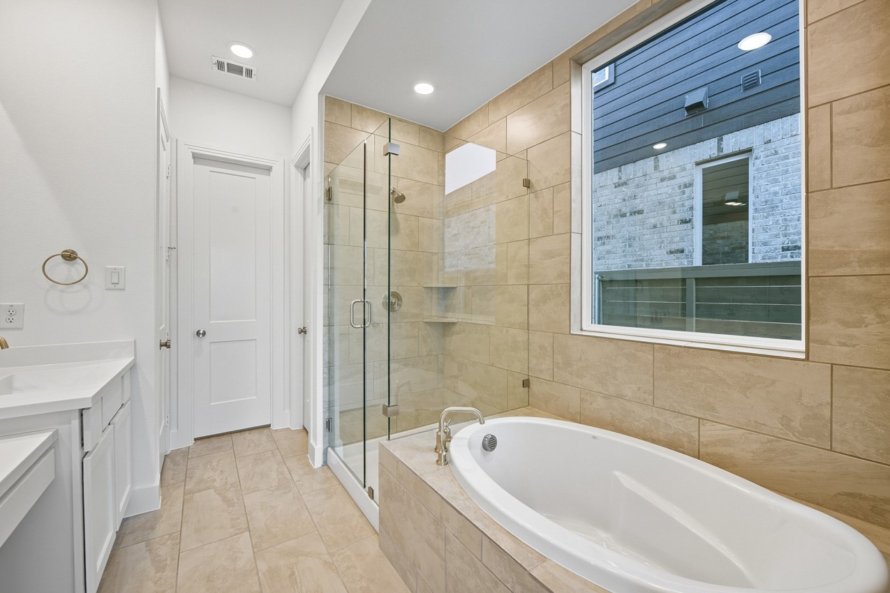 11760 Edgewood Drive