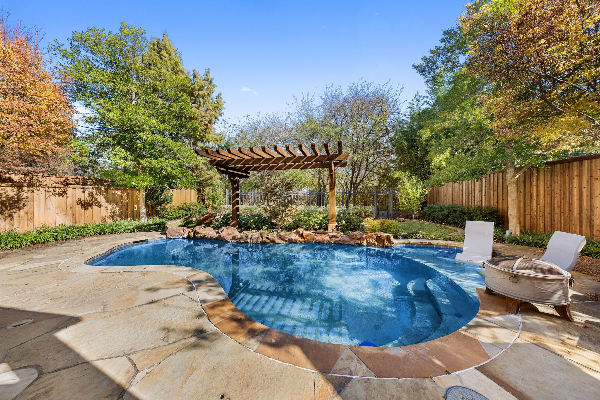 4316 Santa Barbara Drive