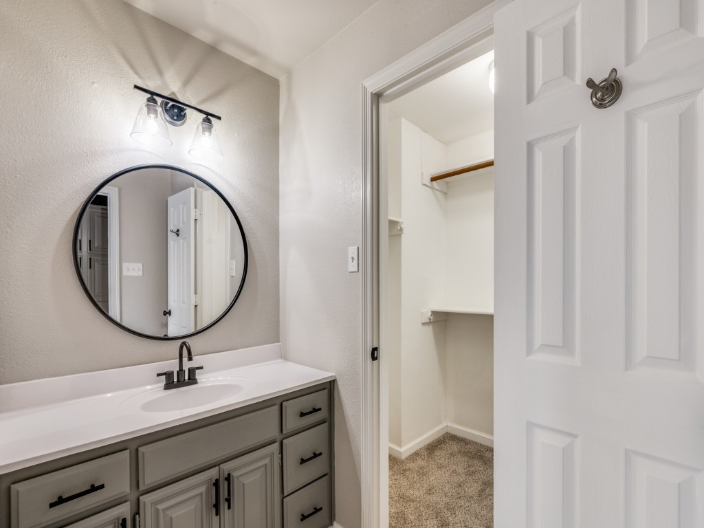 3001 Forestwood Drive