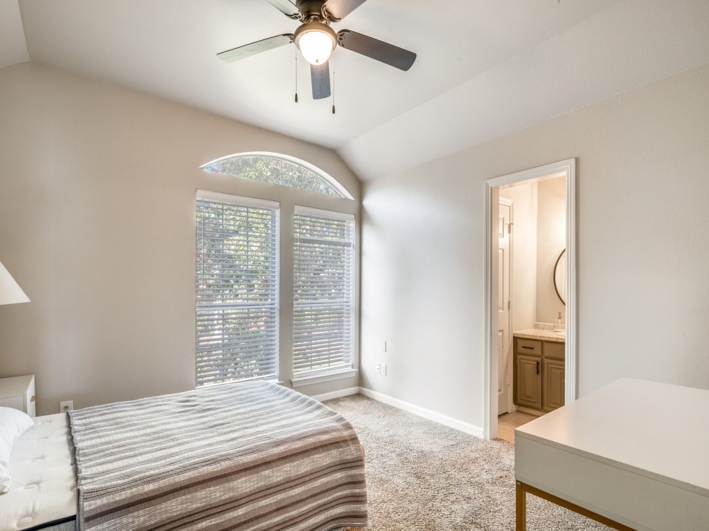 3001 Forestwood Drive