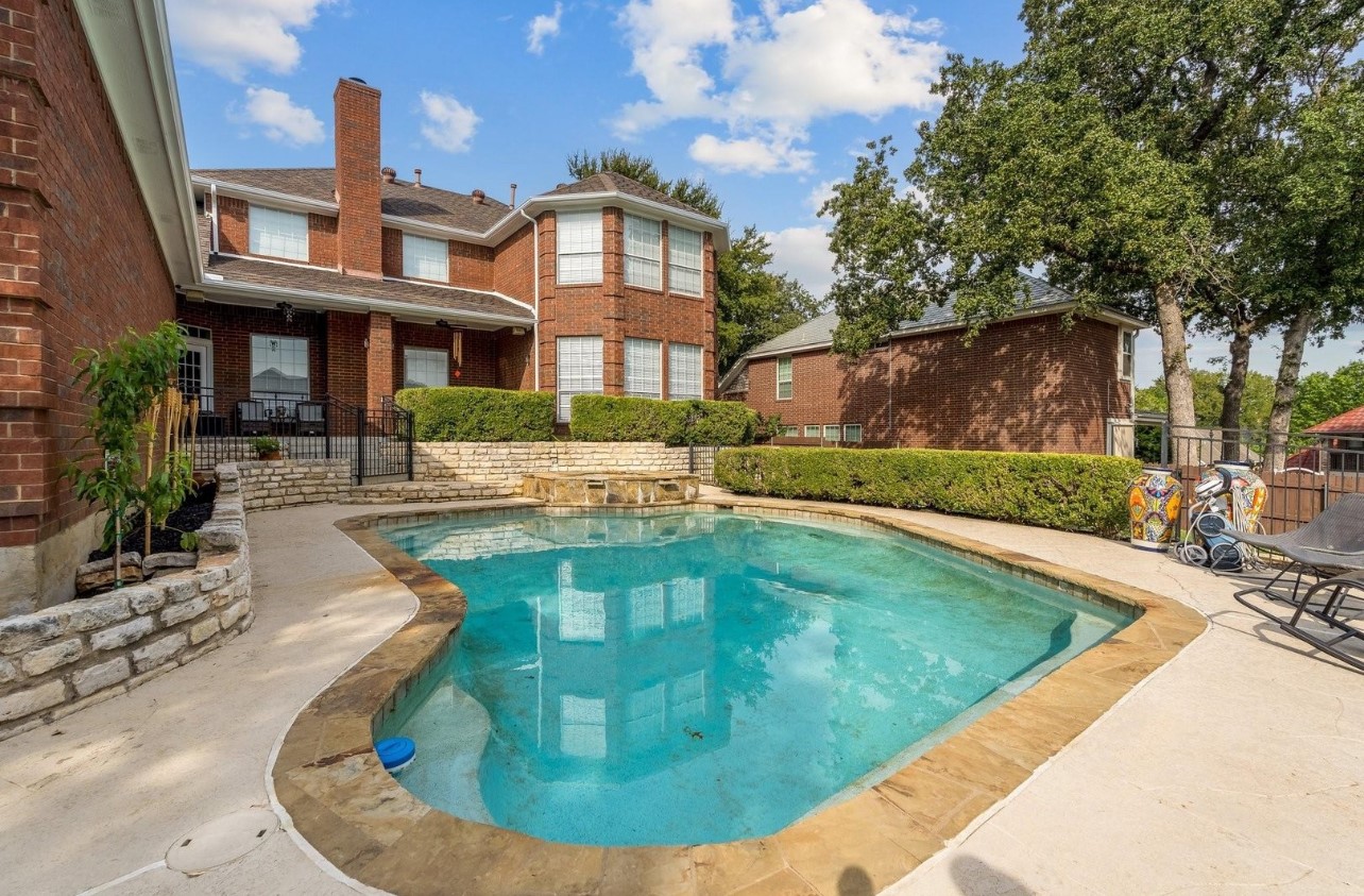 3001 Forestwood Drive