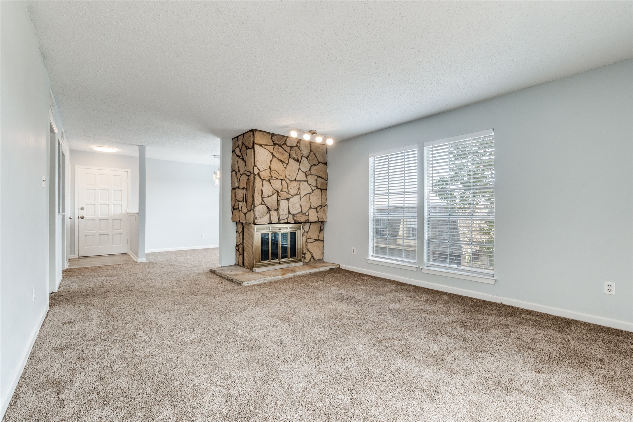 8560 Park Lane 237