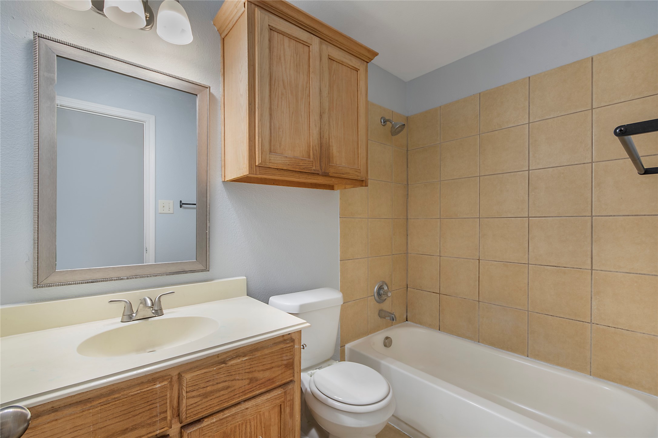 1437 N Bluegrove Road