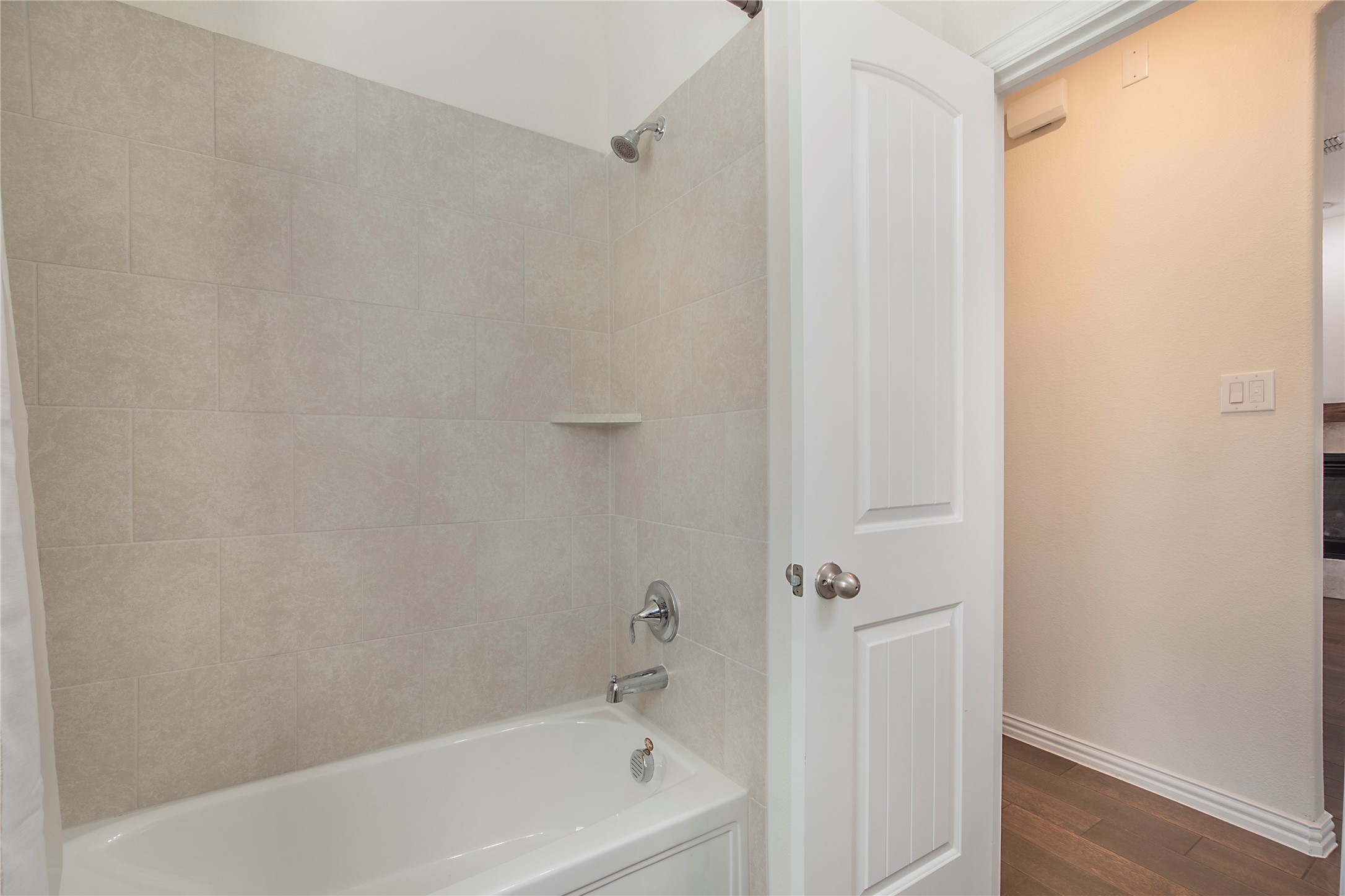 6114 Sutton Fields Trail