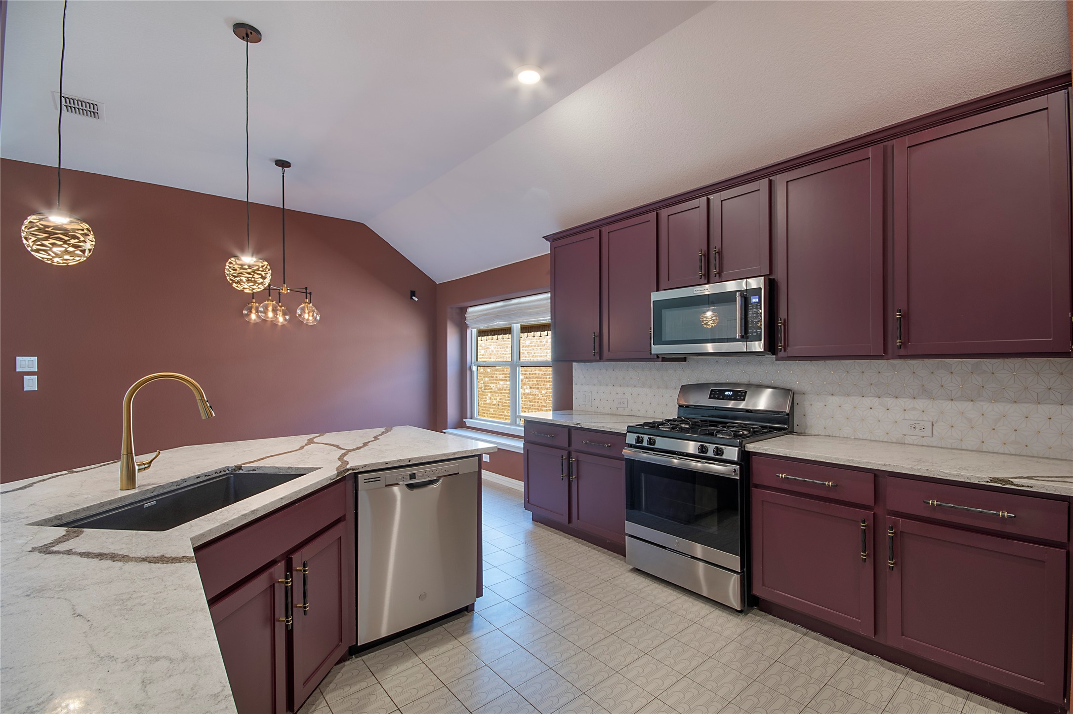 6114 Sutton Fields Trail