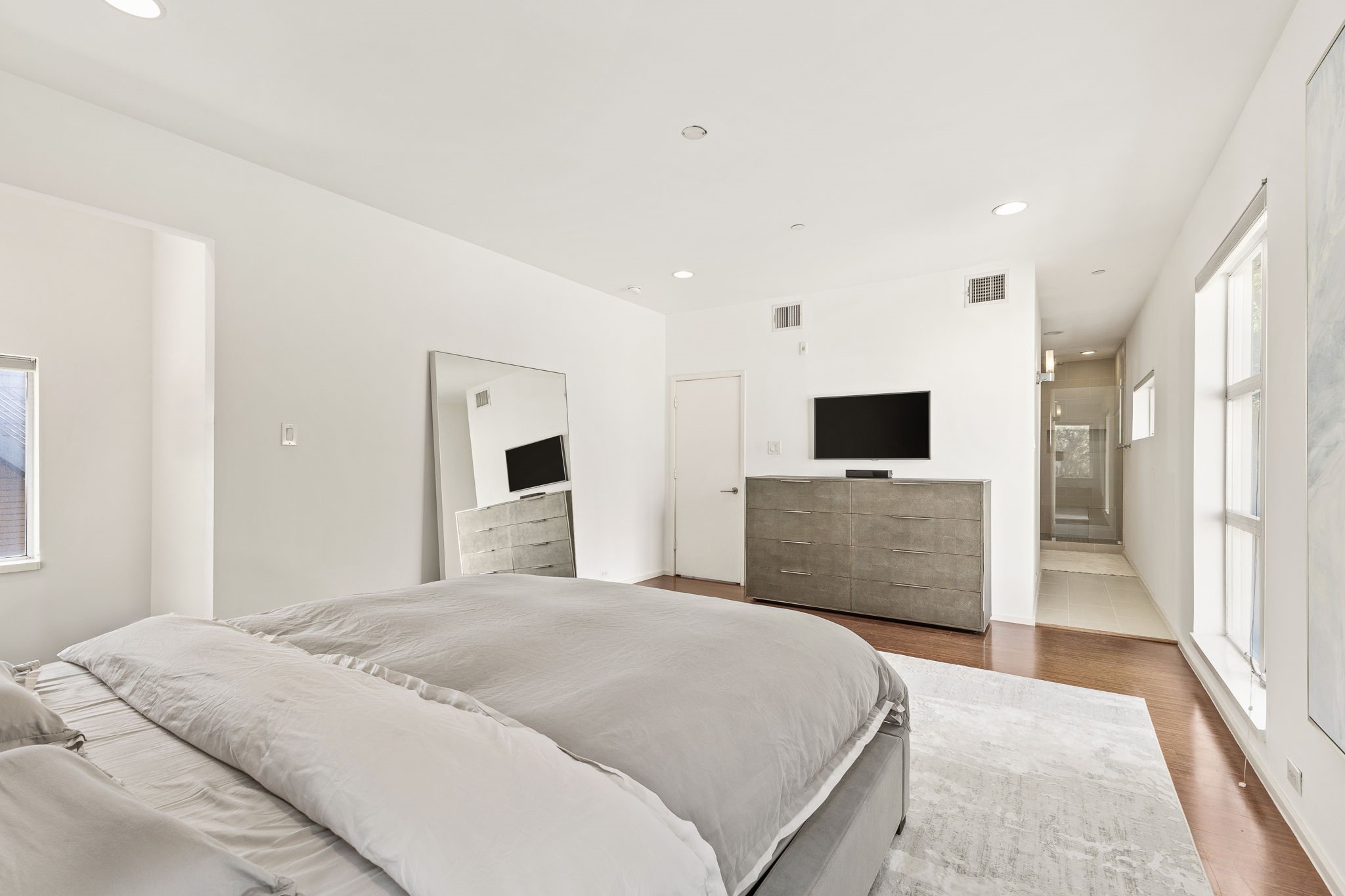 4206 Buena Vista Street C