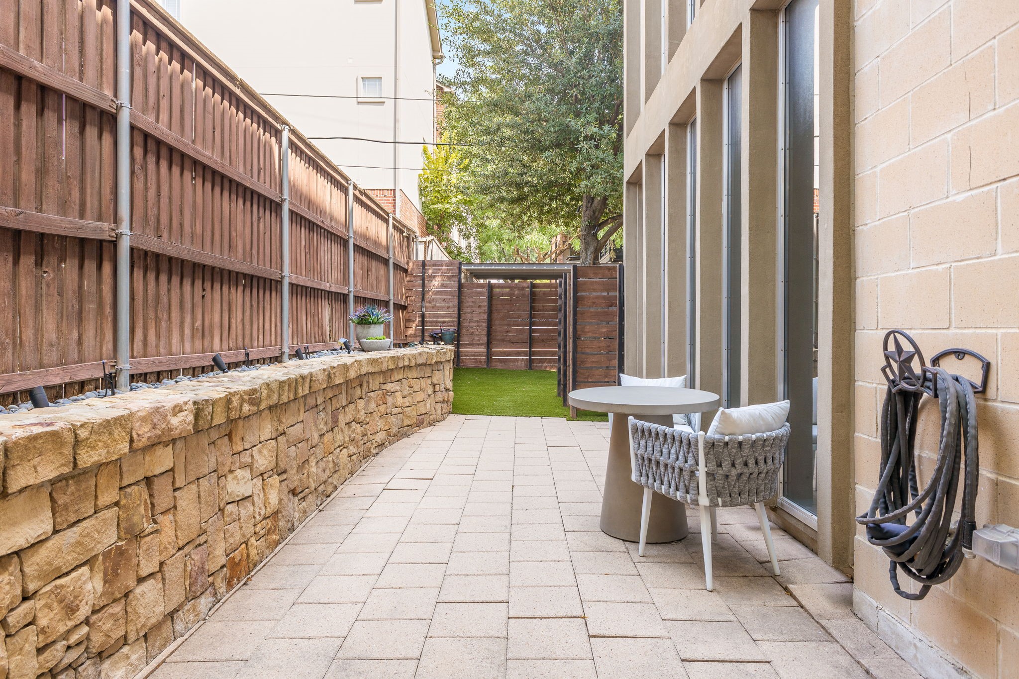 4206 Buena Vista Street C