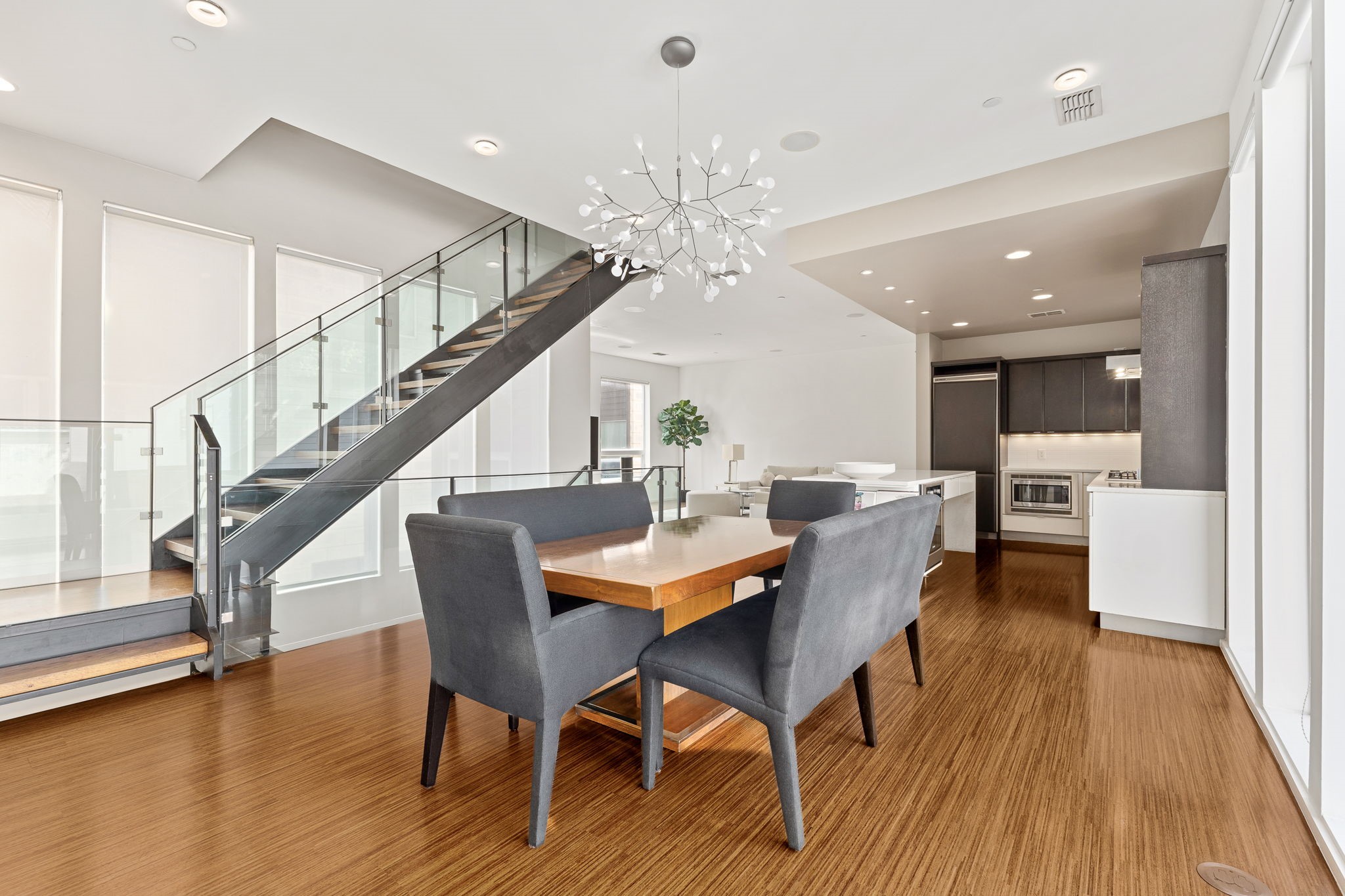 4206 Buena Vista Street C