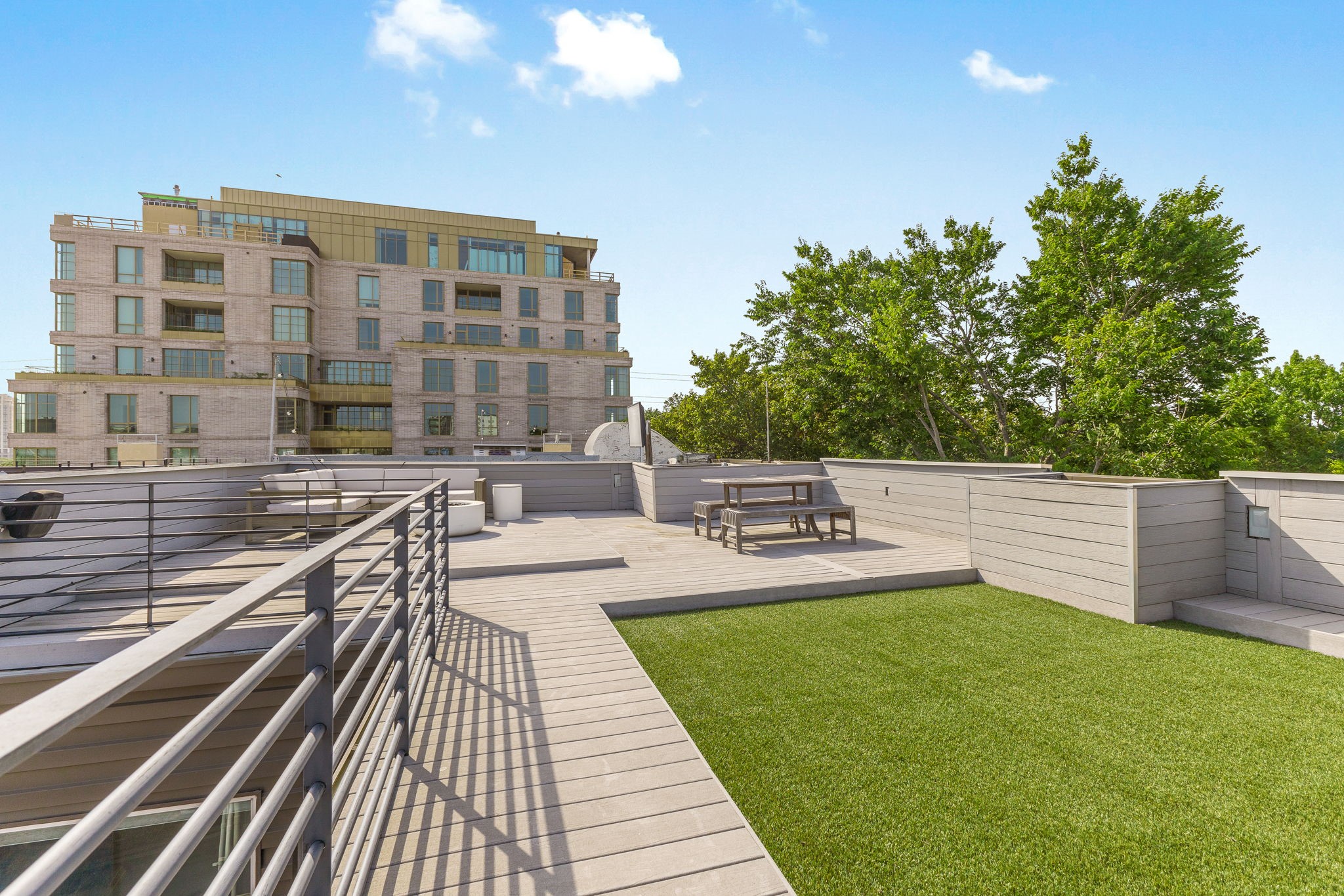 4206 Buena Vista Street C