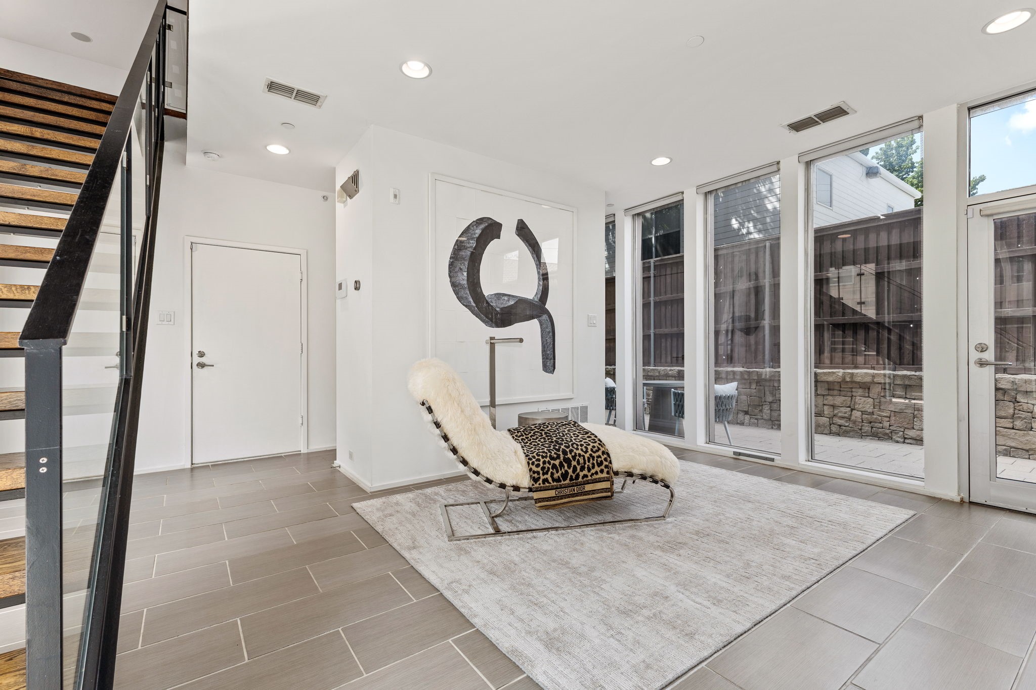 4206 Buena Vista Street C