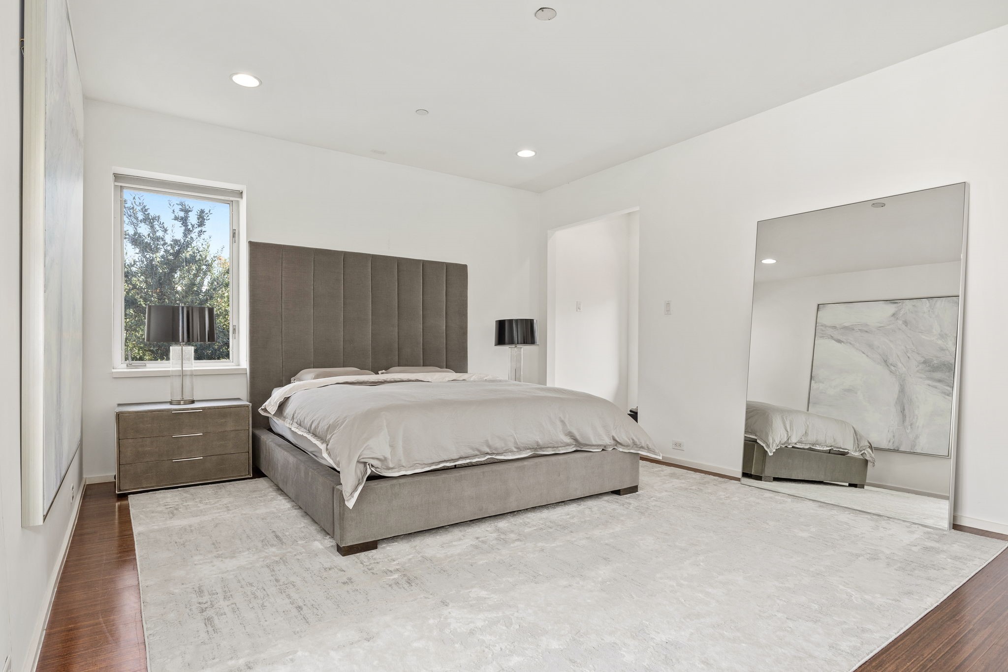 4206 Buena Vista Street C