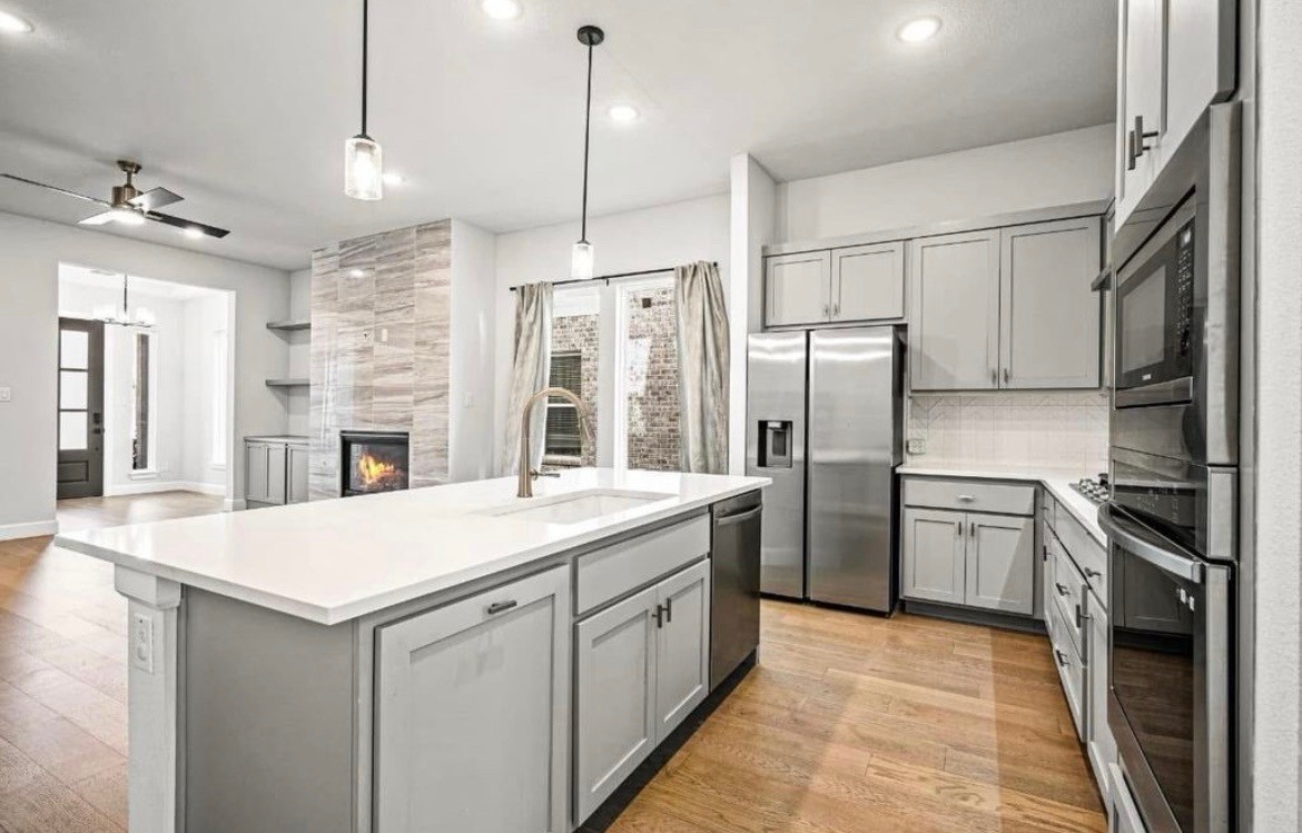 3517 Golden Bell Court