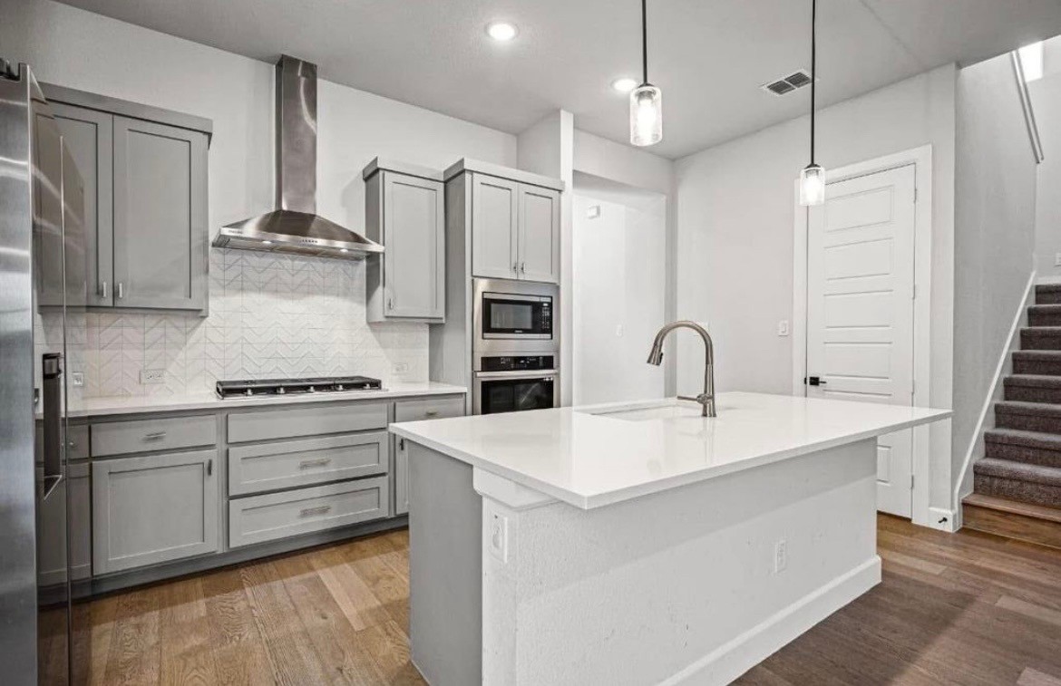 3517 Golden Bell Court