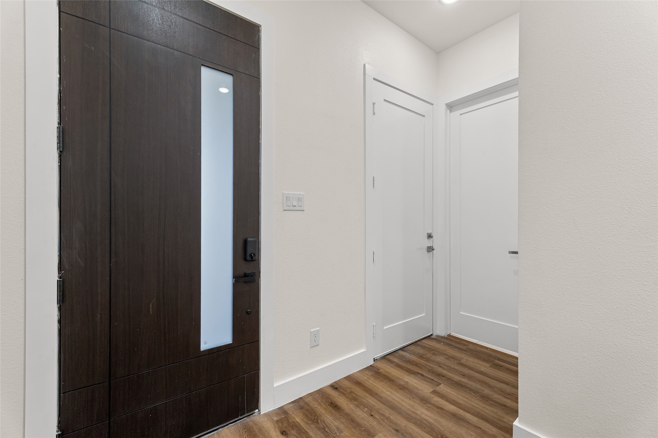 402 S Henderson Avenue