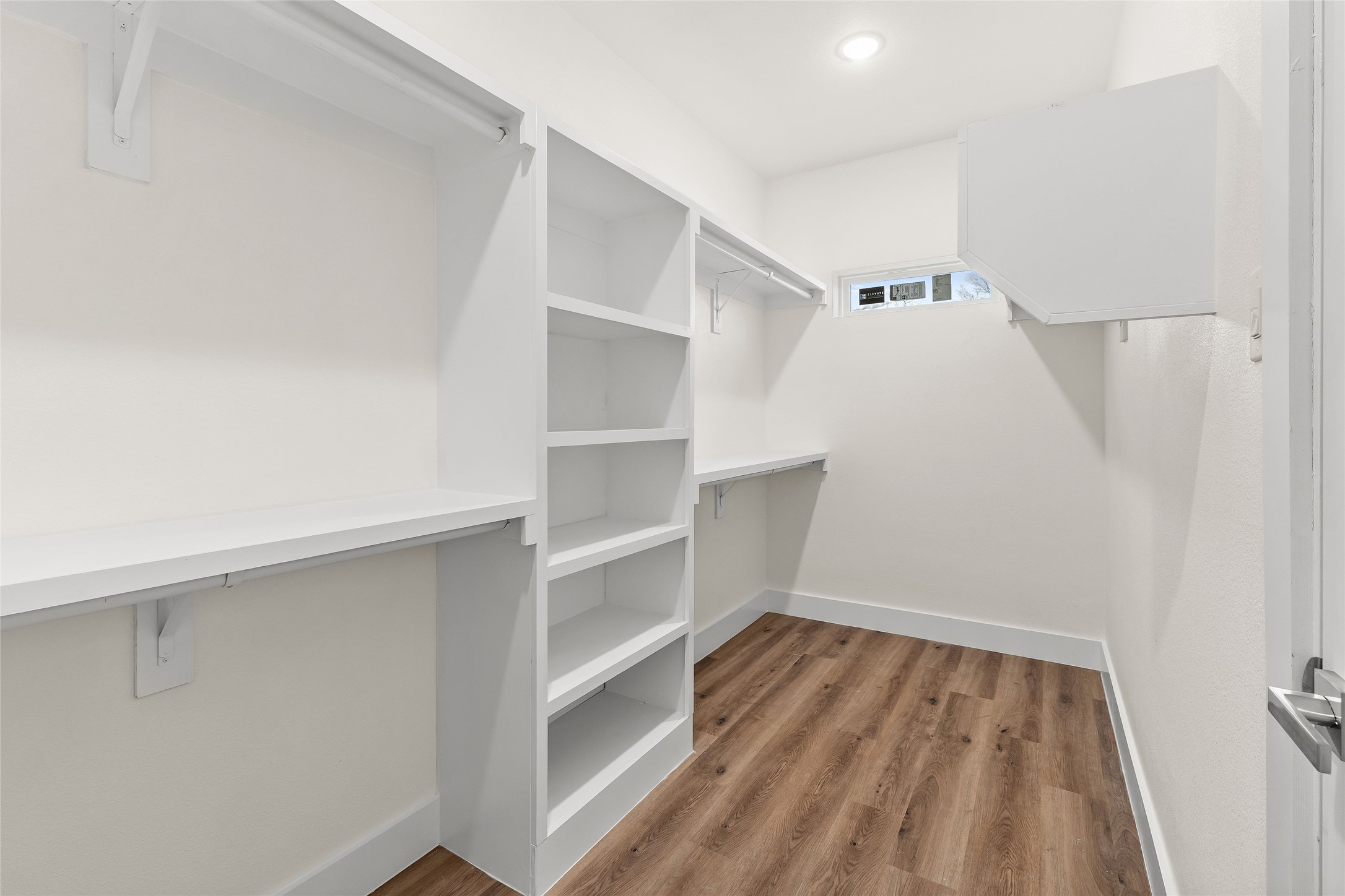 402 S Henderson Avenue