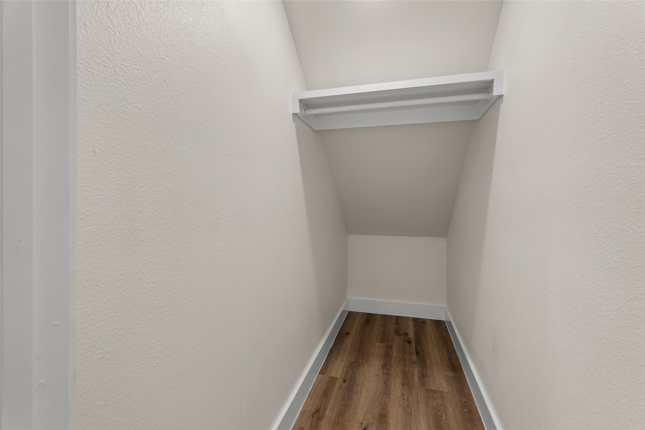 402 S Henderson Avenue