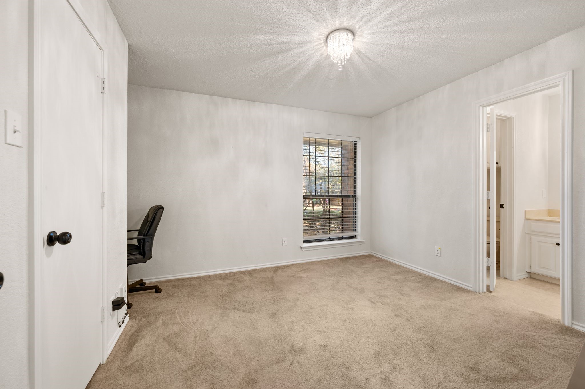 3512 Cliffwood Drive