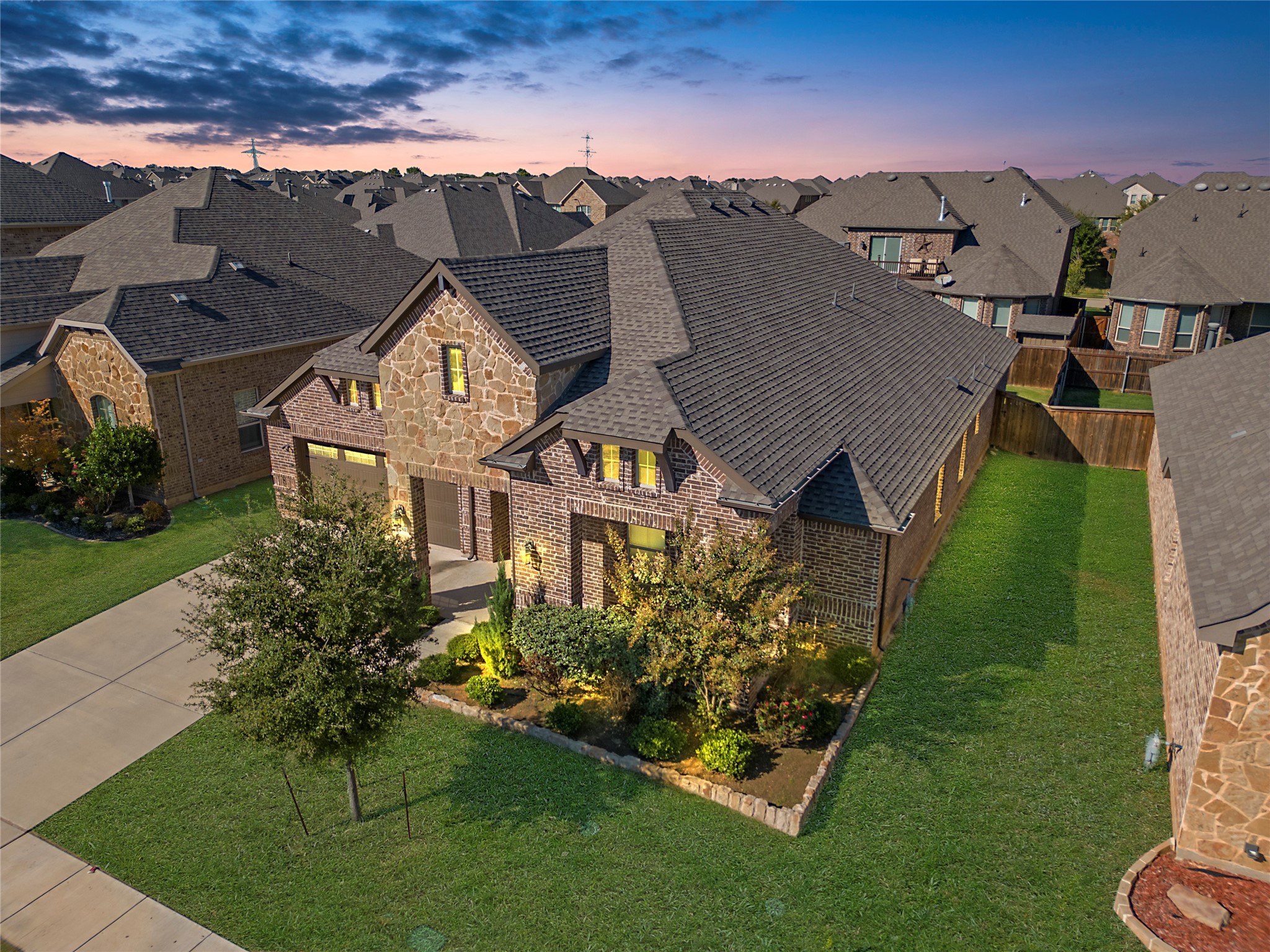 2811 Diamond Ridge Drive