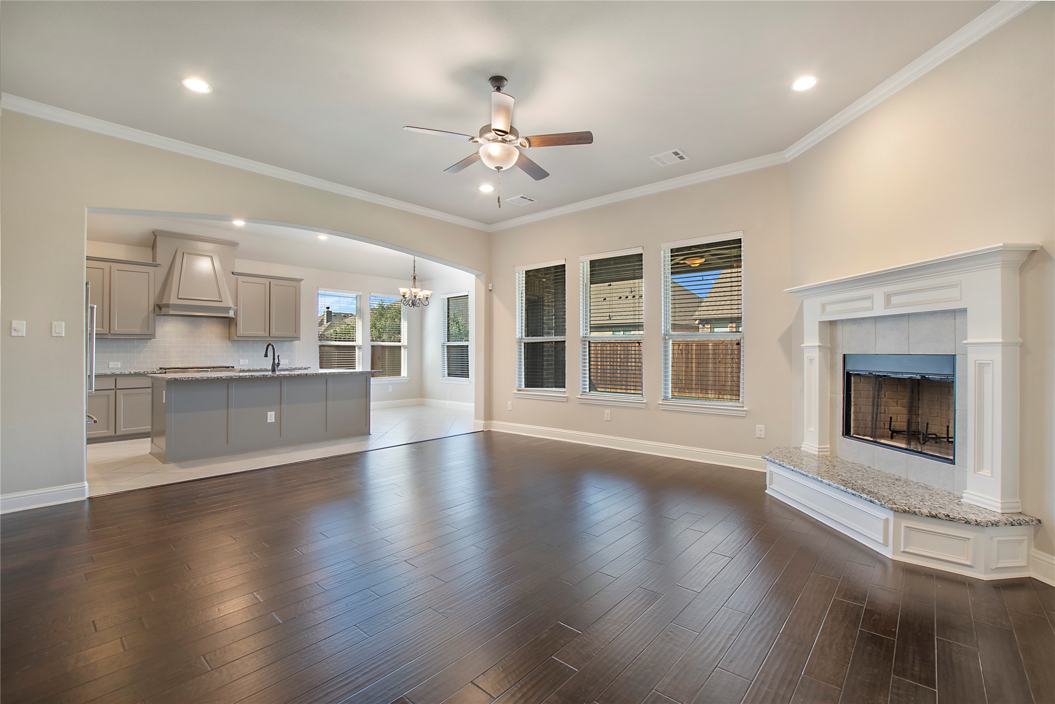 2811 Diamond Ridge Drive