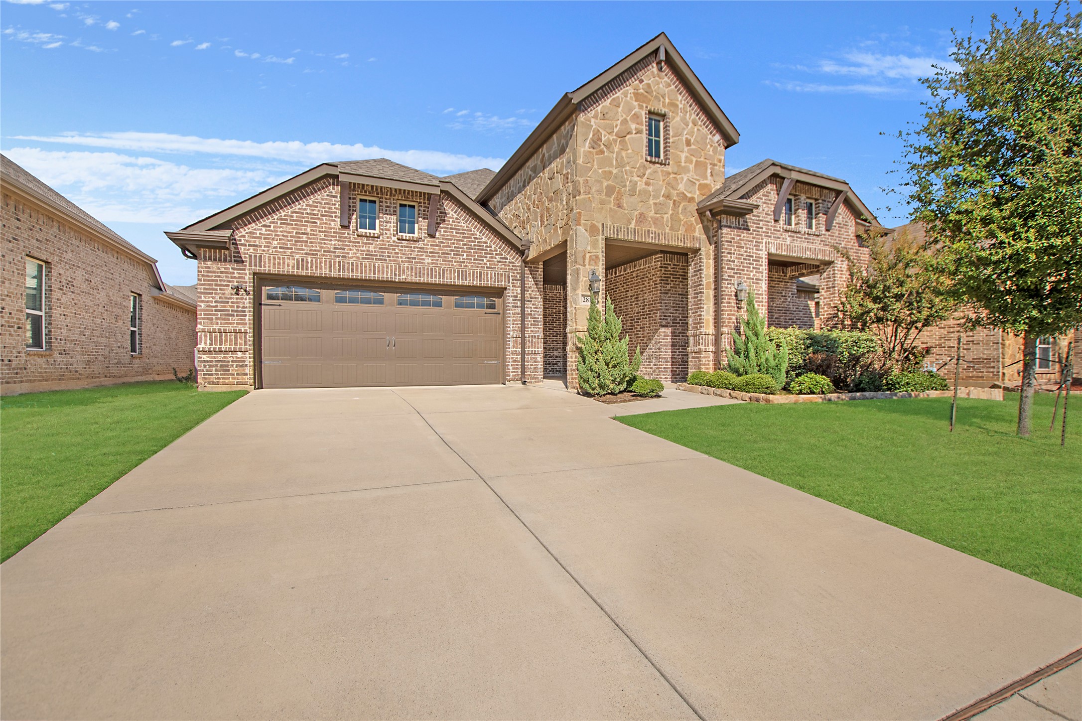 2811 Diamond Ridge Drive