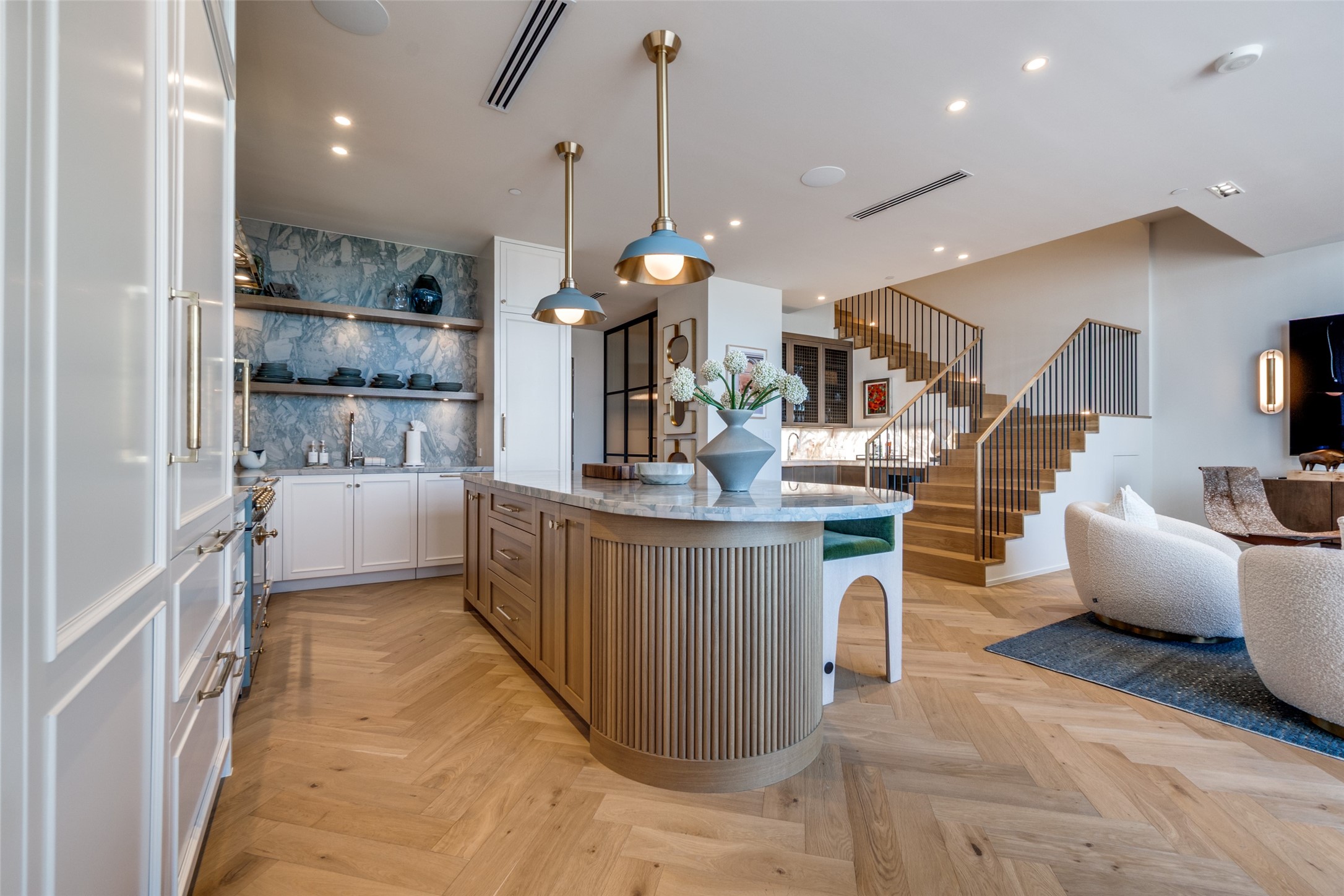 2408 Victory Park Lane 1442