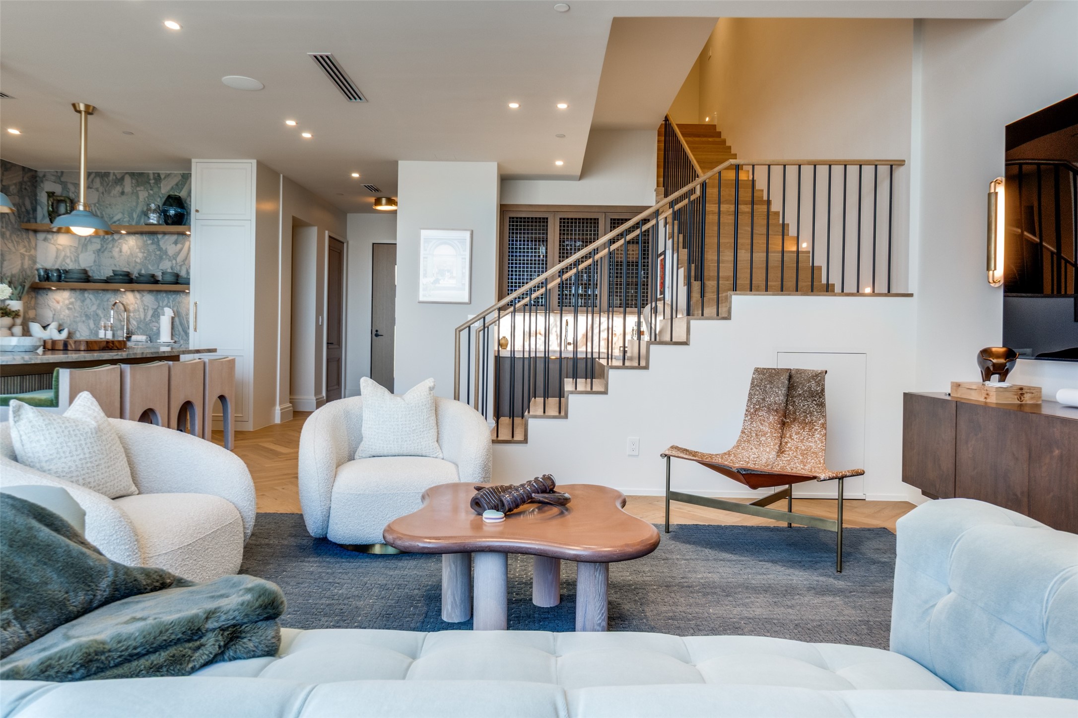 2408 Victory Park Lane 1442