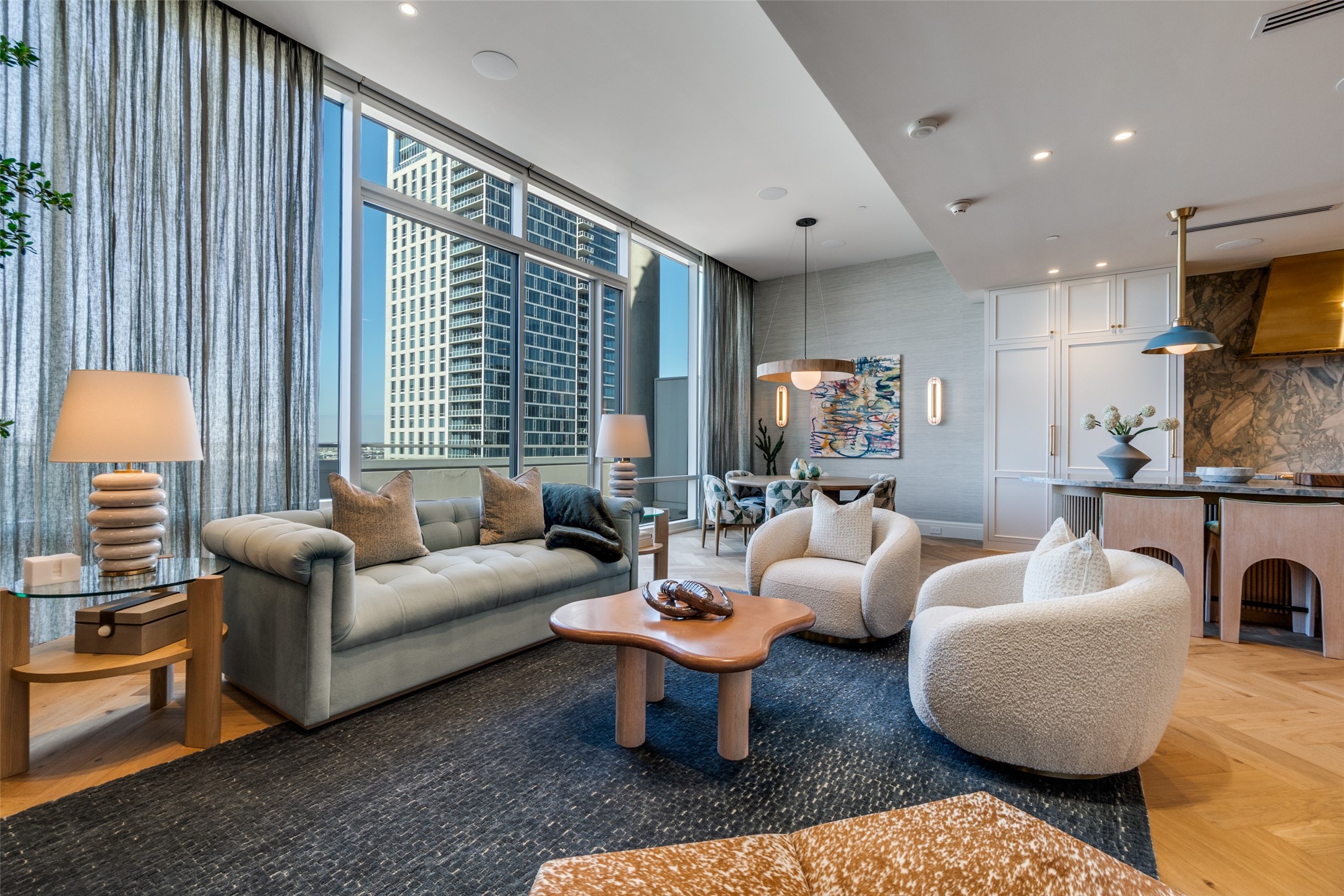 2408 Victory Park Lane 1442