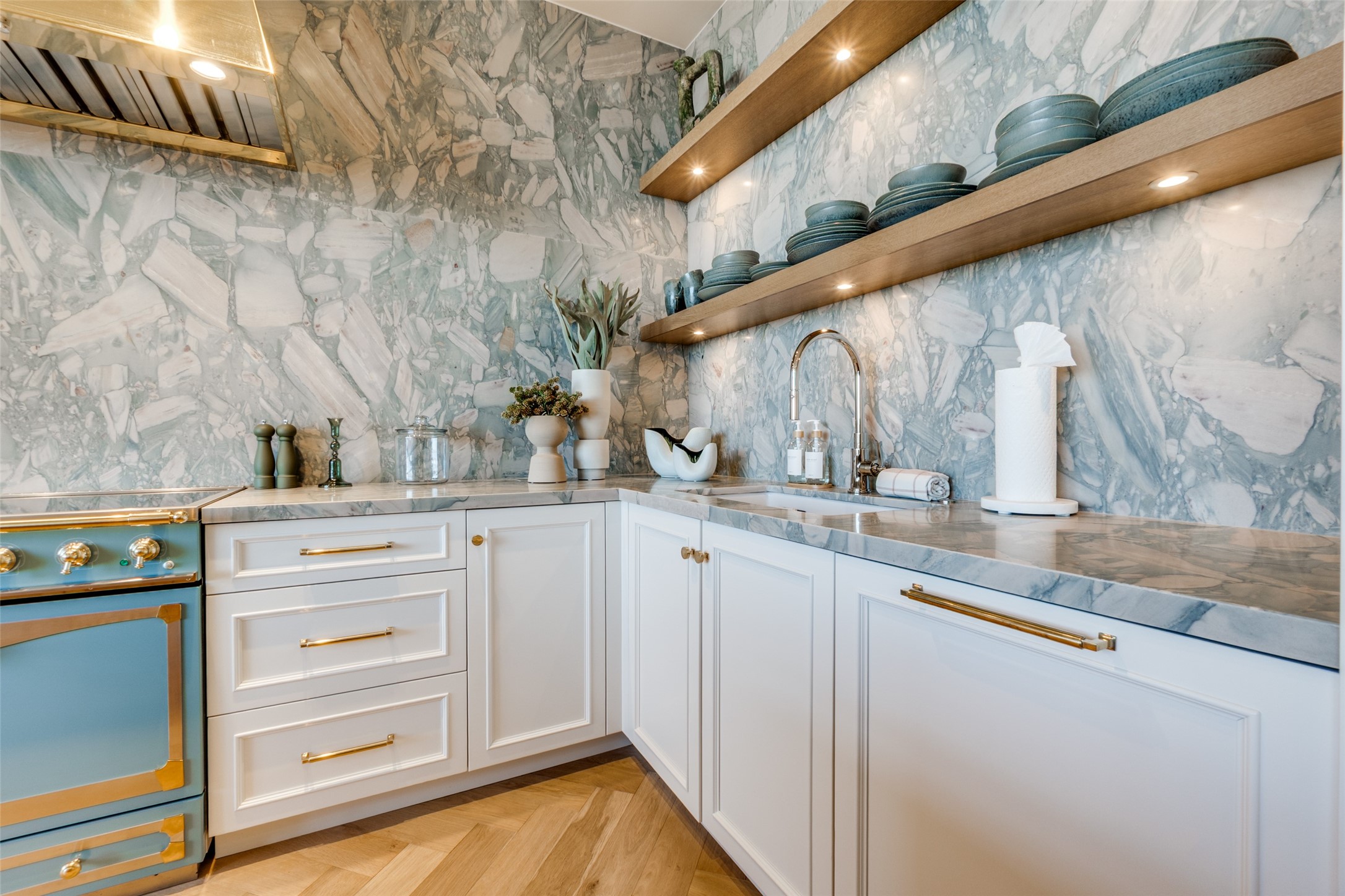 2408 Victory Park Lane 1442