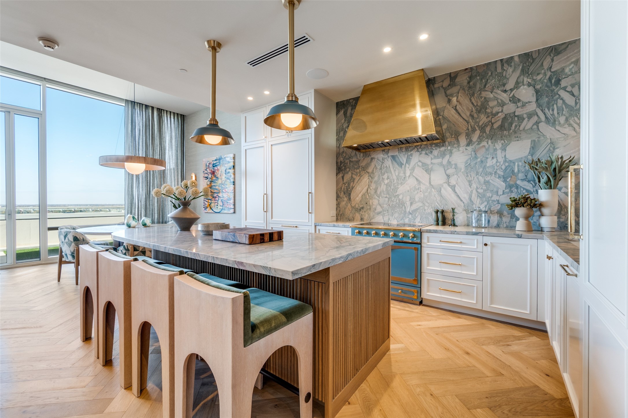 2408 Victory Park Lane 1442