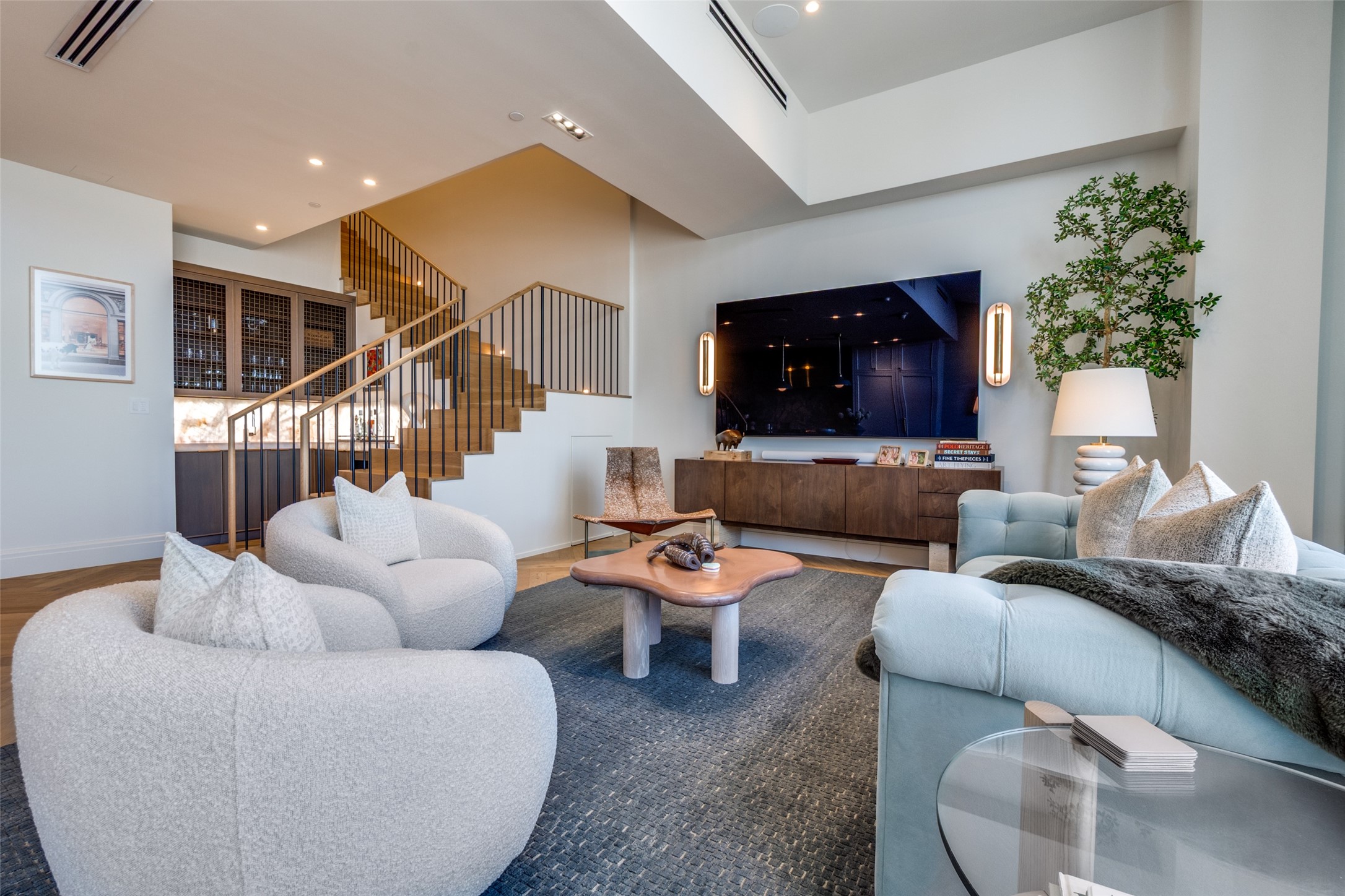 2408 Victory Park Lane 1442