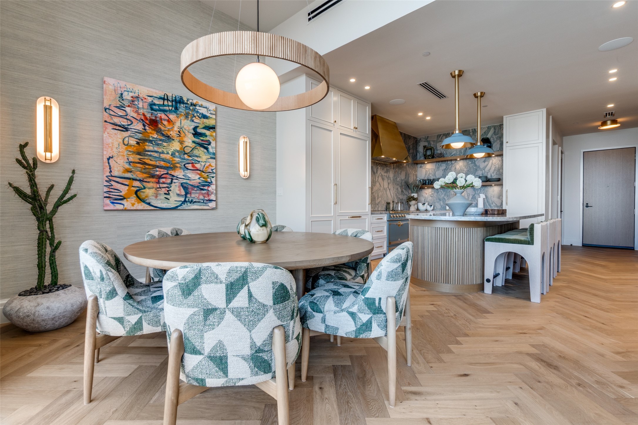 2408 Victory Park Lane 1442